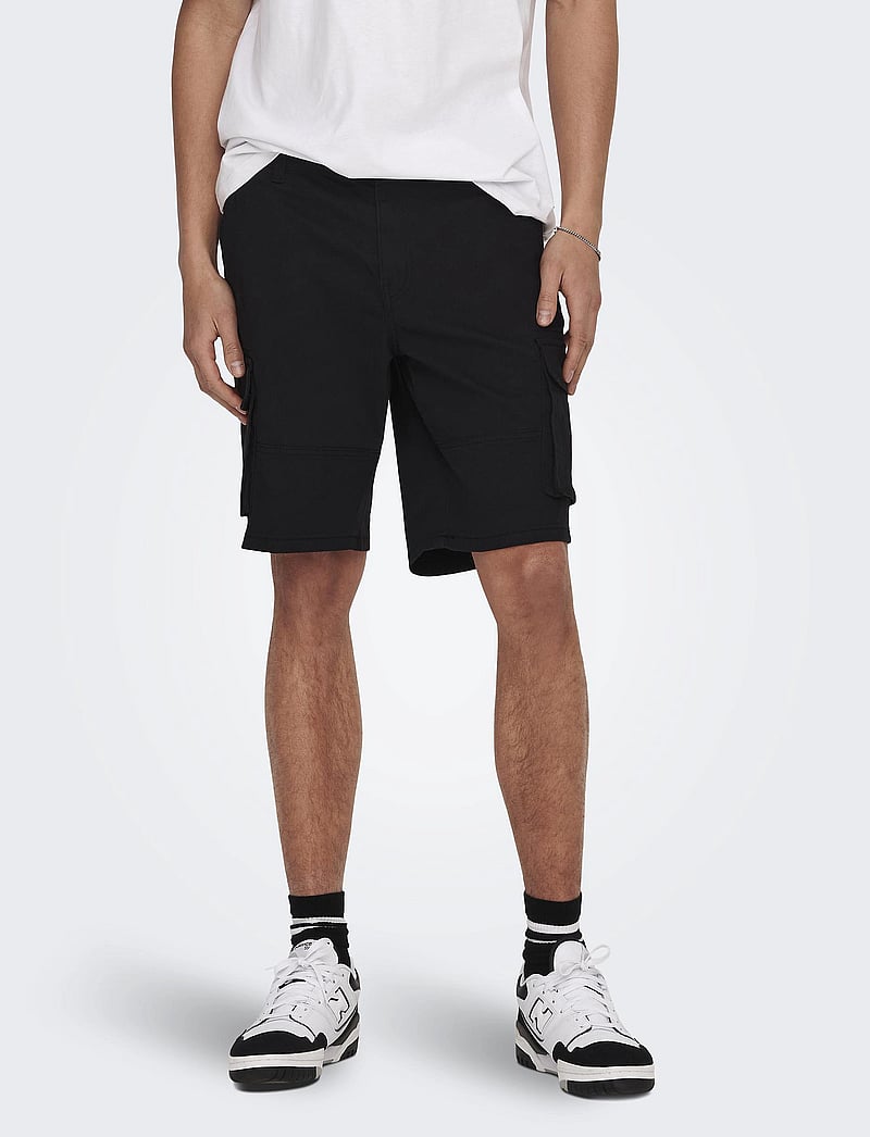 ONLY & SONS - ONSCAM STAGE CARGO SHORTS 6689 LIFE NOOS - lühikesed kargopüksid - black - 0