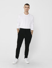 ONLY & SONS - ONSCERES SWEAT PANTS NOOS - alhaisimmat hinnat - black - 2