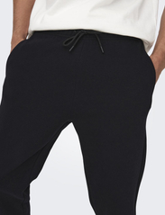 ONLY & SONS - ONSCERES SWEAT PANTS NOOS - alhaisimmat hinnat - black - 4