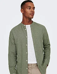 ONLY & SONS - ONSCAIDEN LS SOLID LINEN MAO SHIRT NOOS - linen shirts - swamp - 4