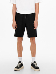 ONLY & SONS - ONSCERES SWEAT SHORTS - alhaisimmat hinnat - black - 2