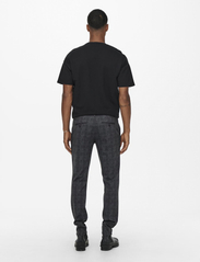 ONLY & SONS - ONSMARK SLIM CHECK PANTS 9887 NOOS - die niedrigsten preise - black - 3