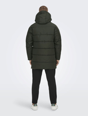 ONLY & SONS - ONSCARL LONG QUILTED COAT OTW - winterjacken - peat - 3
