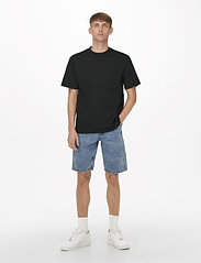ONLY & SONS - ONSFRED LIFE RLX SS TEE NOOS - alhaisimmat hinnat - black - 2