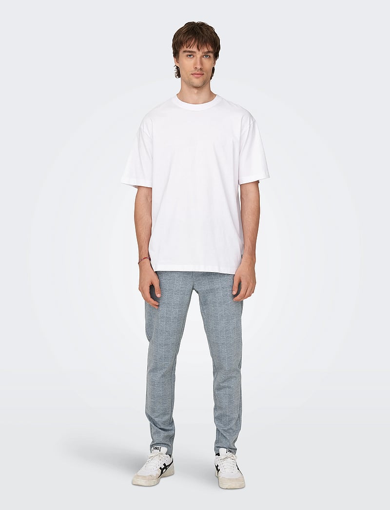 ONLY & SONS - ONSFRED LIFE RLX SS TEE NOOS - lühikeste varrukatega t-särgid - bright white - 4