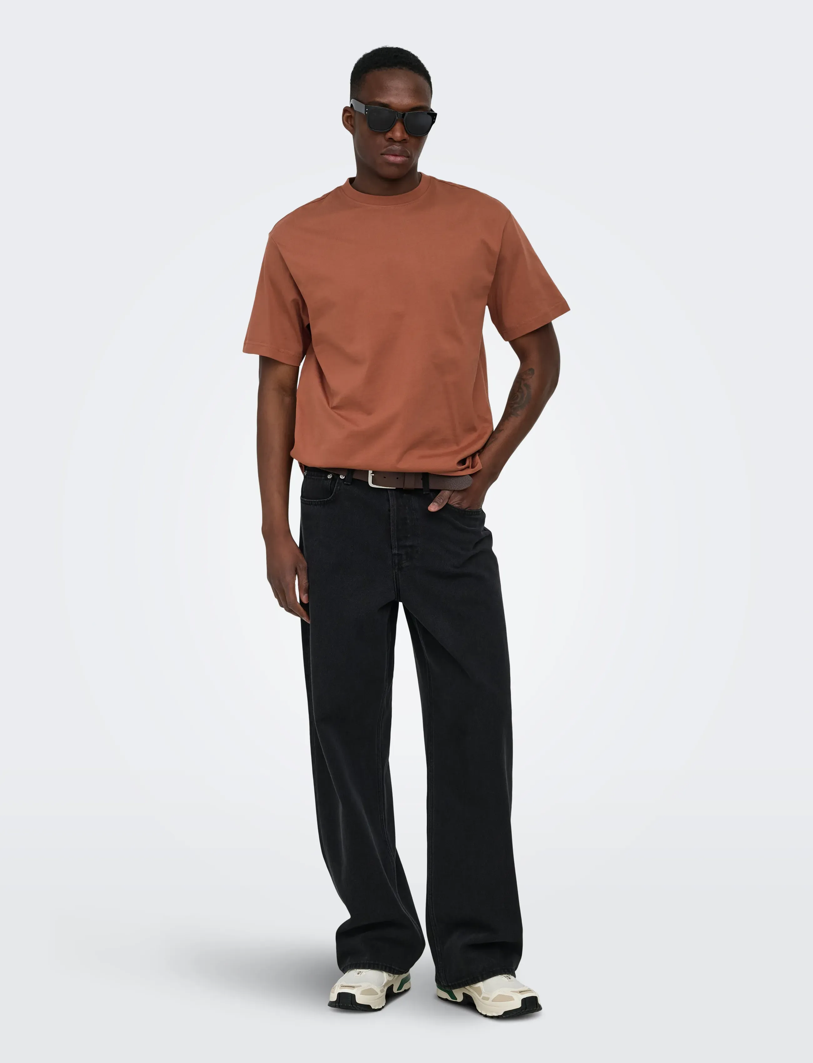 ONLY & SONS - ONSFRED LIFE RLX SS TEE NOOS - kortærmede t-shirts - rustic brown - 4
