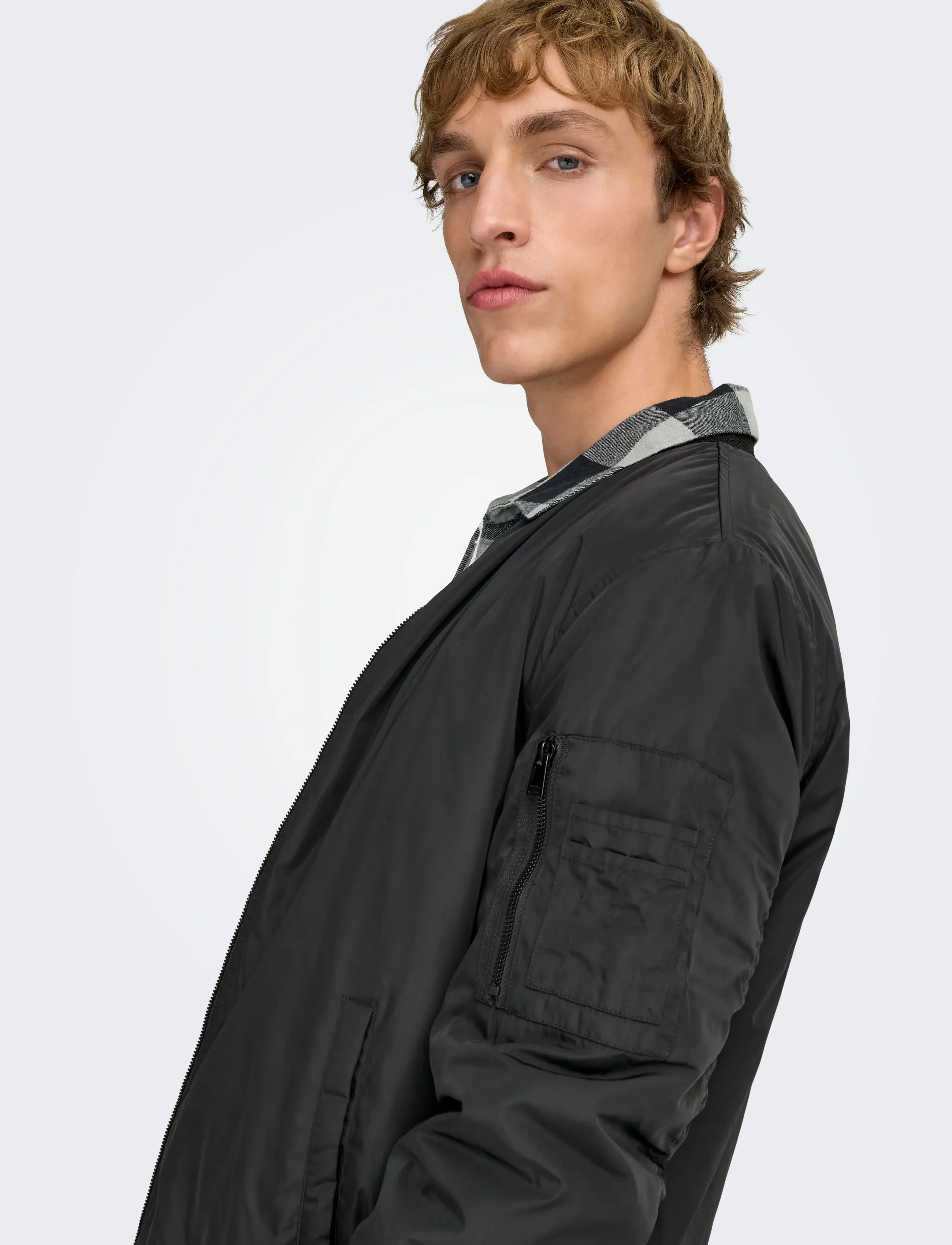 Onsjoshua Bomber Otw 5