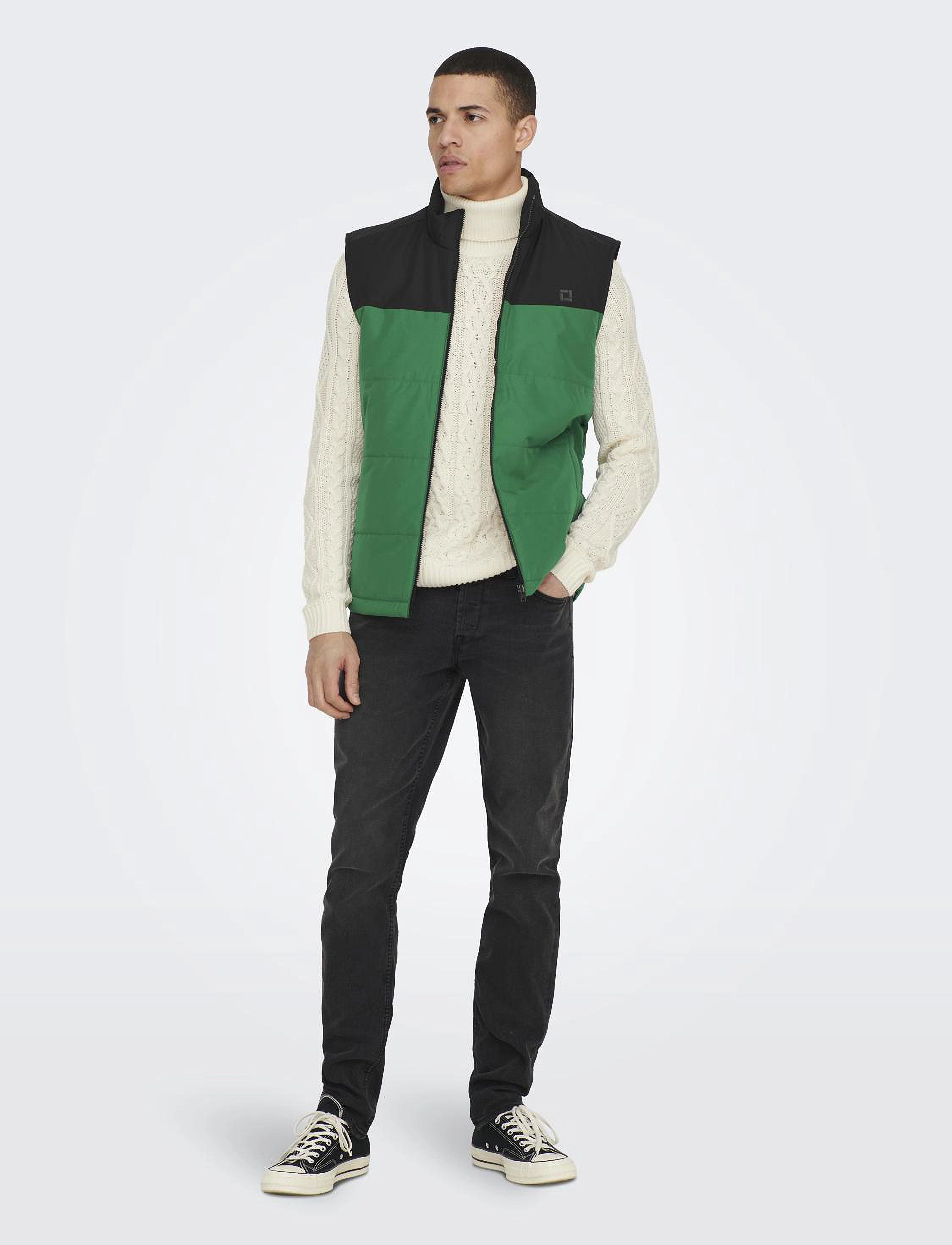 ONLY & SONS - ONSMELVIN LIFE LIGHT VEST OTW VD - black - 4
