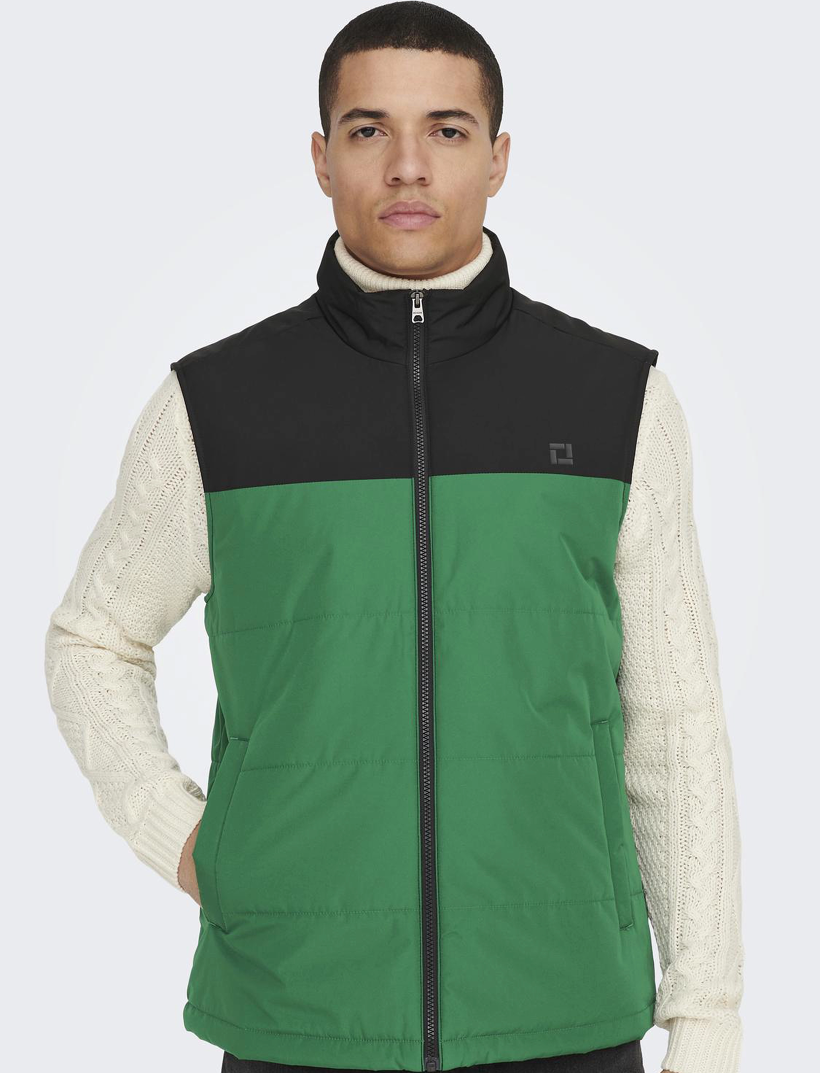 ONLY & SONS - ONSMELVIN LIFE LIGHT VEST OTW VD - black - 5