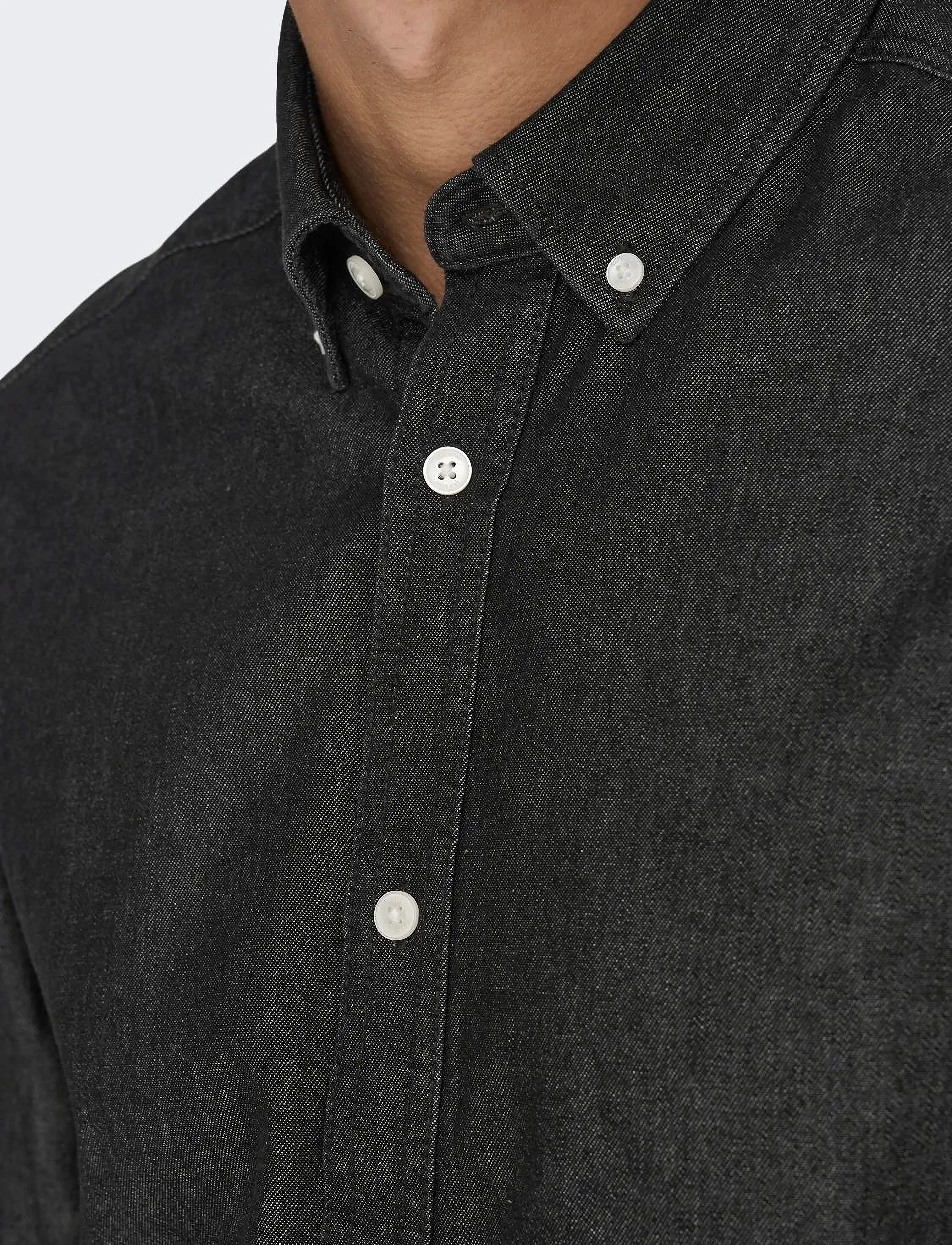 ONLY & SONS - ONSDAY REG BTN DOWN CHAMBRAY LS SHIRT - black denim - 4