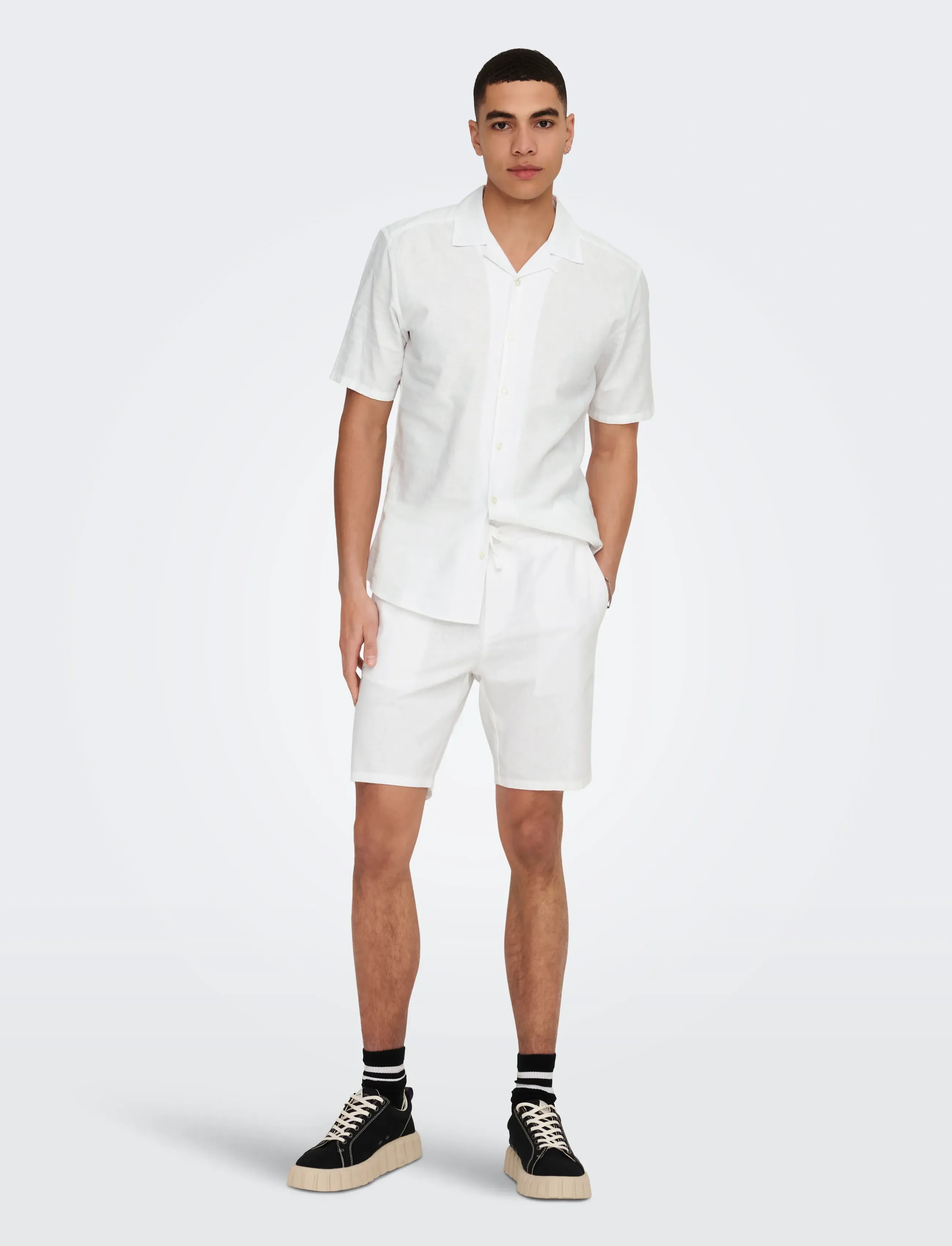 ONLY & SONS - ONSLINUS 0007 COT LIN SHORTS NOOS - leinen-shorts - bright white - 4