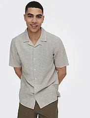 ONLY & SONS - ONSCAIDEN SS SOLID RESORT LINEN NOOS - linen shirts - chinchilla - 5
