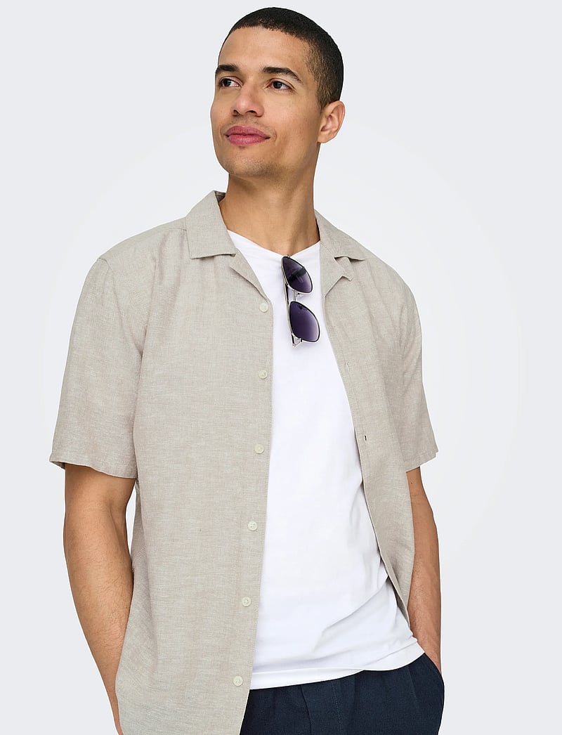 ONLY & SONS - ONSCAIDEN SS SOLID RESORT LINEN SHIRT - linskjorter - chinchilla - 5