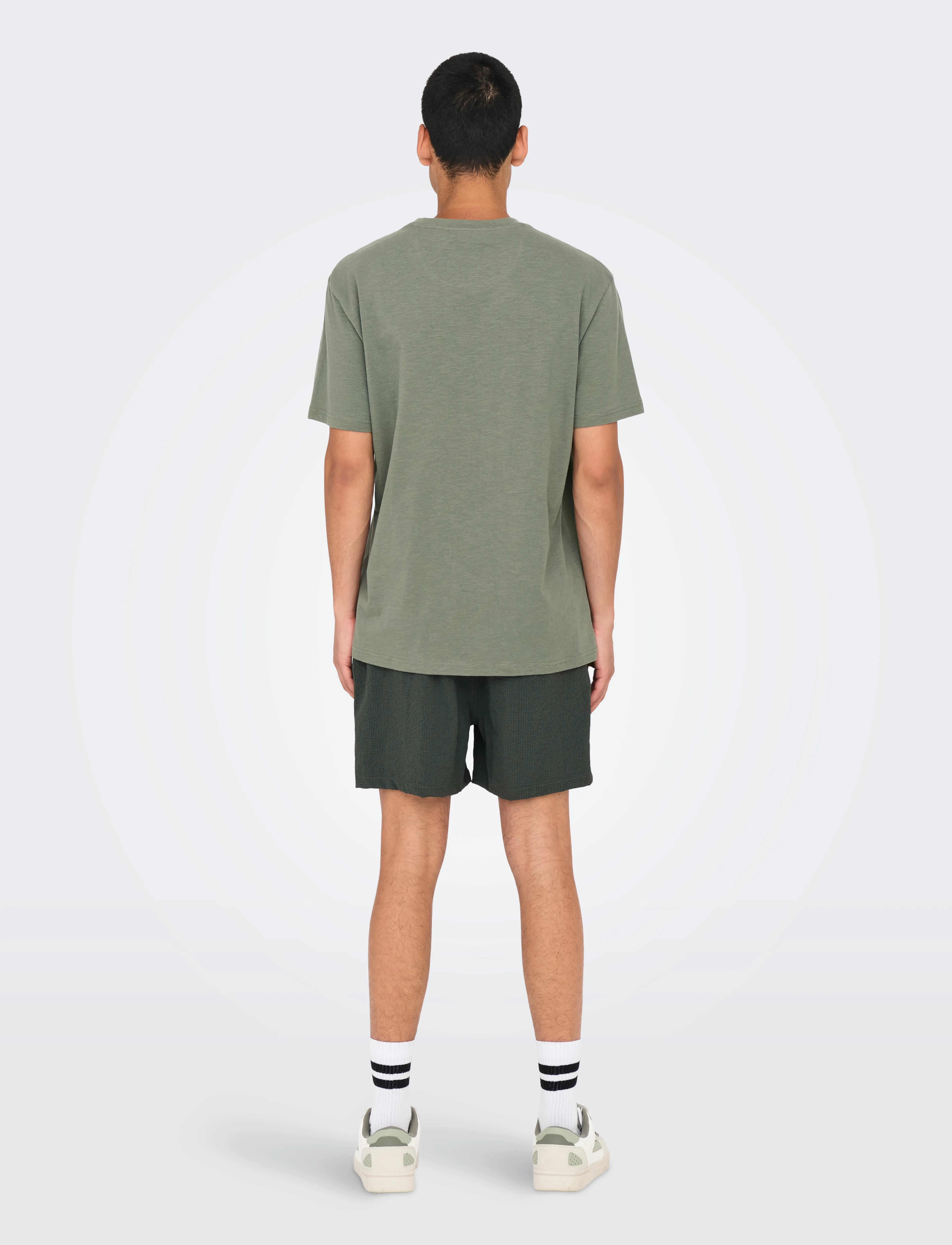 ONLY & SONS - ONSPERRY LIFE REG LEAF SS POCKETTEE NOOS - kurzärmelig - castor gray - 3