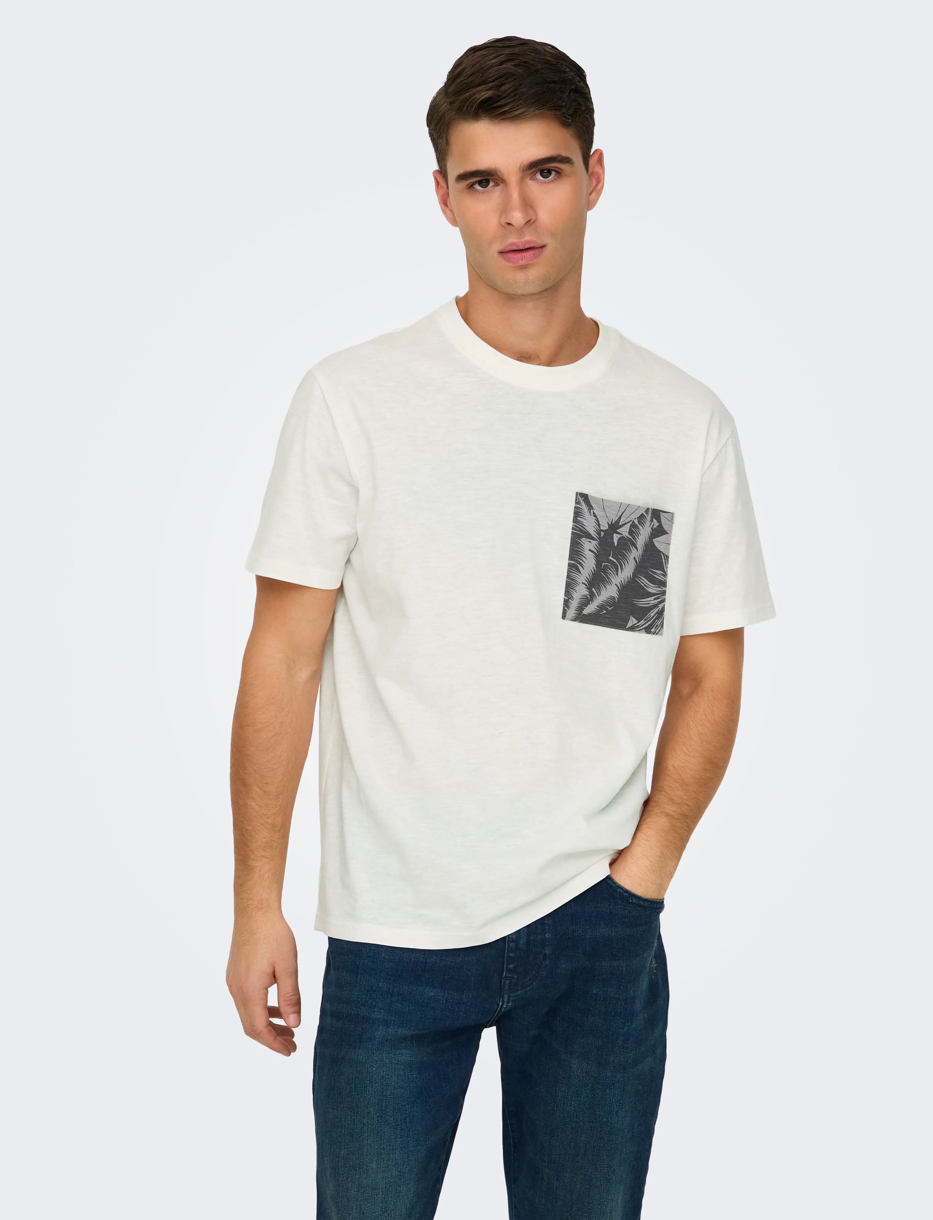 ONLY & SONS - ONSPERRY LIFE REG LEAF SS POCKETTEE NOOS - laveste priser - cloud dancer - 5