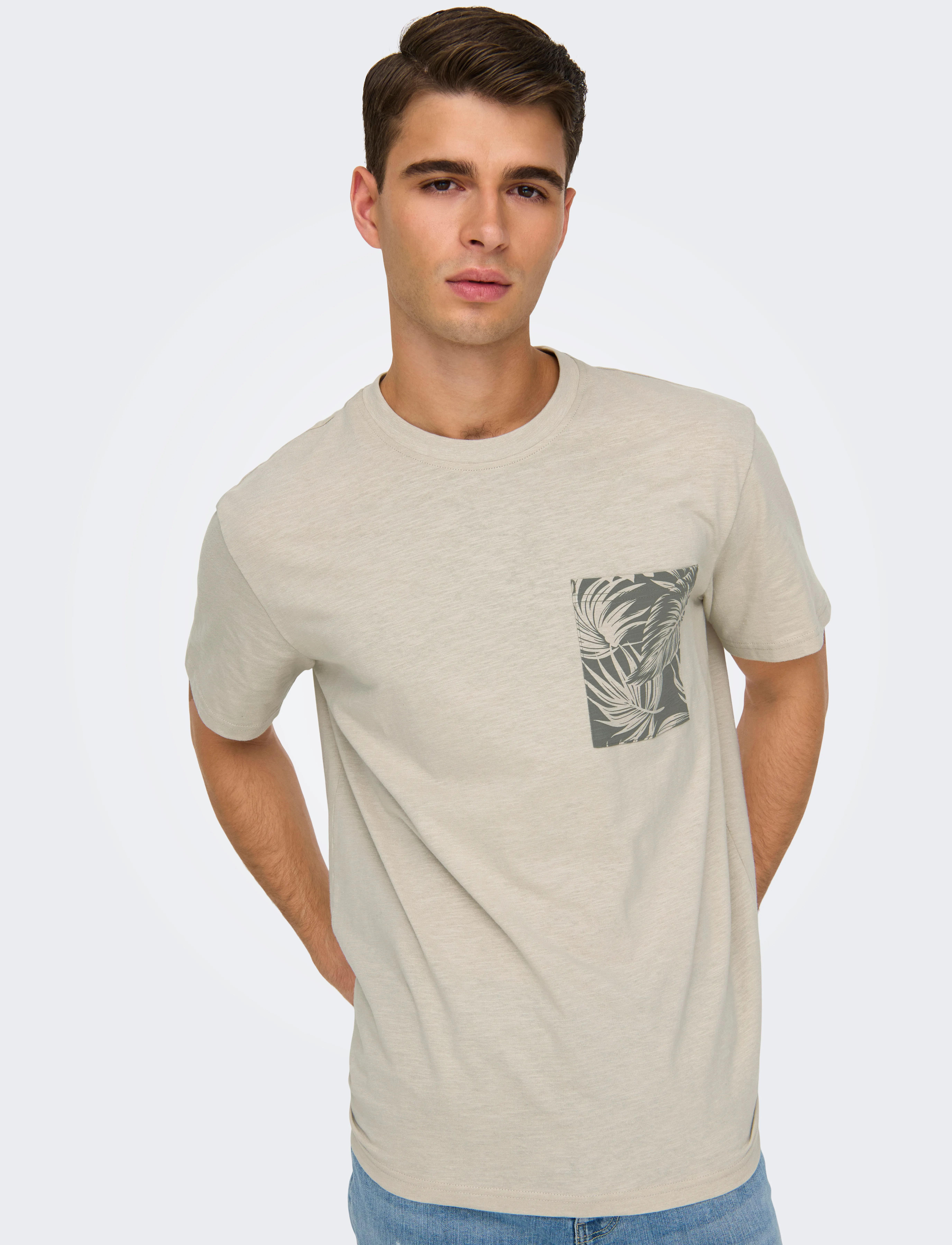 ONLY & SONS - ONSPERRY LIFE REG LEAF SS POCKETTEE NOOS - laveste priser - silver lining - 4