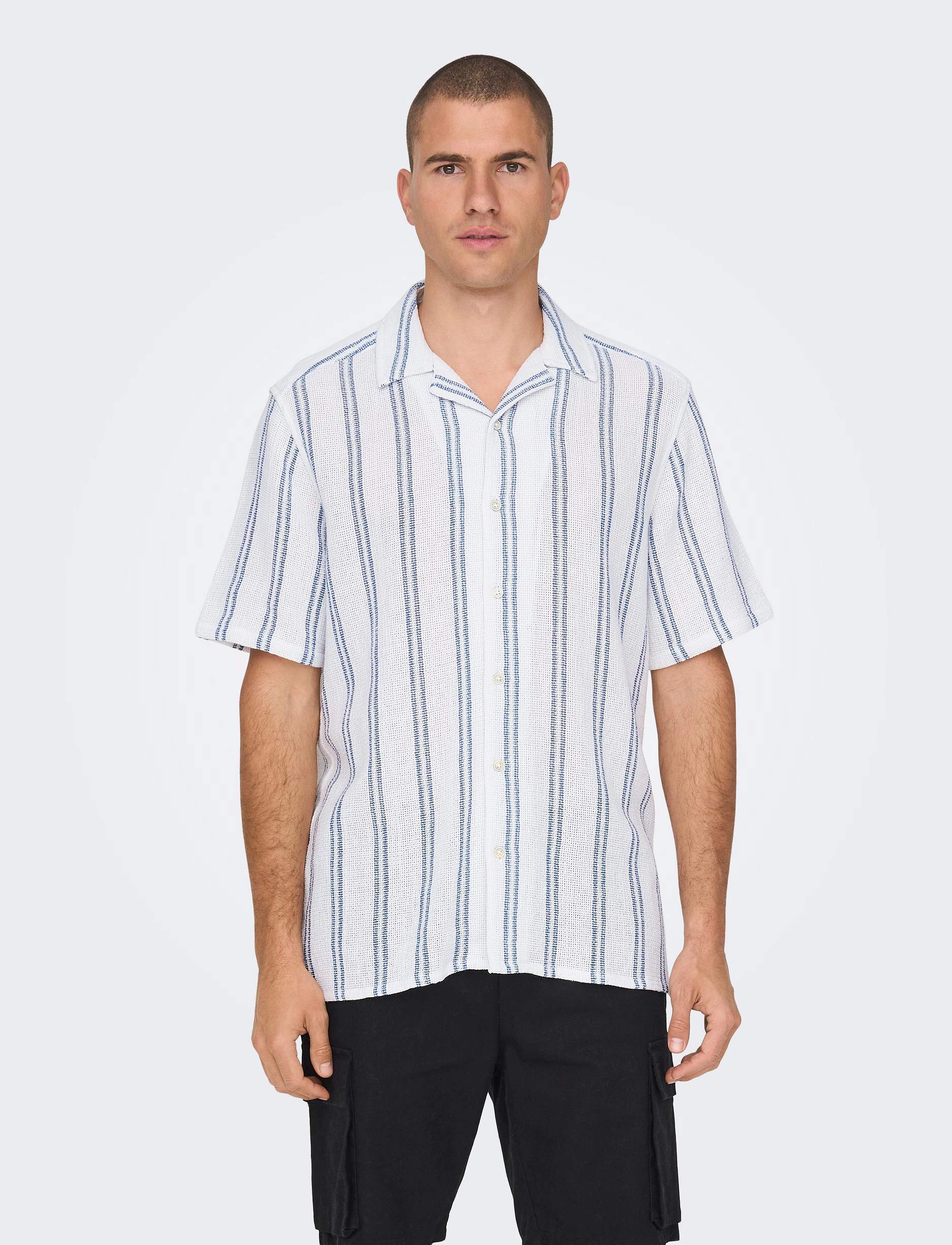 ONLY & SONS ONSTREV LIFE REG STRIPE SS SHIRT NOOS - Skjorter - CLOUD DANCER / white