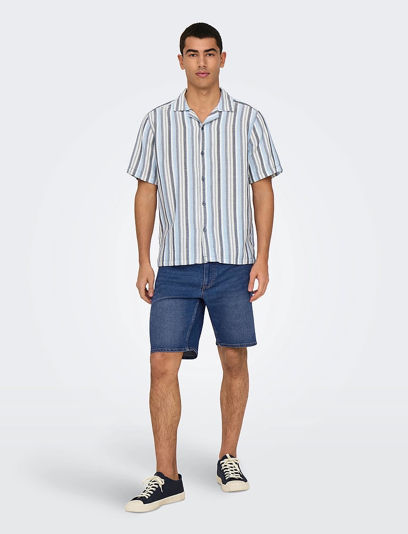 ONLY & SONS - ONSTREV LIFE REG STRIPE SS SHIRT NOOS - kurzarmhemden - vintage indigo - 4
