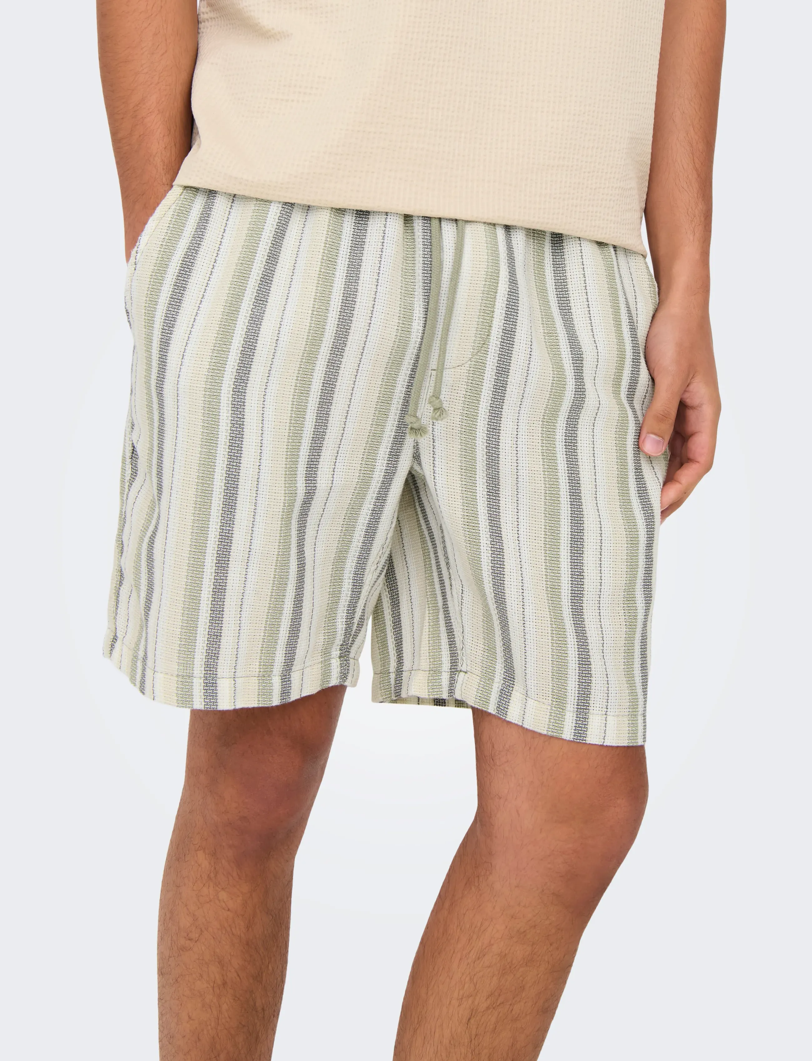 ONLY & SONS - ONSTREV LIFE REG STRU STRIPE SHORTS NOOS - casual shorts - seagrass - 5