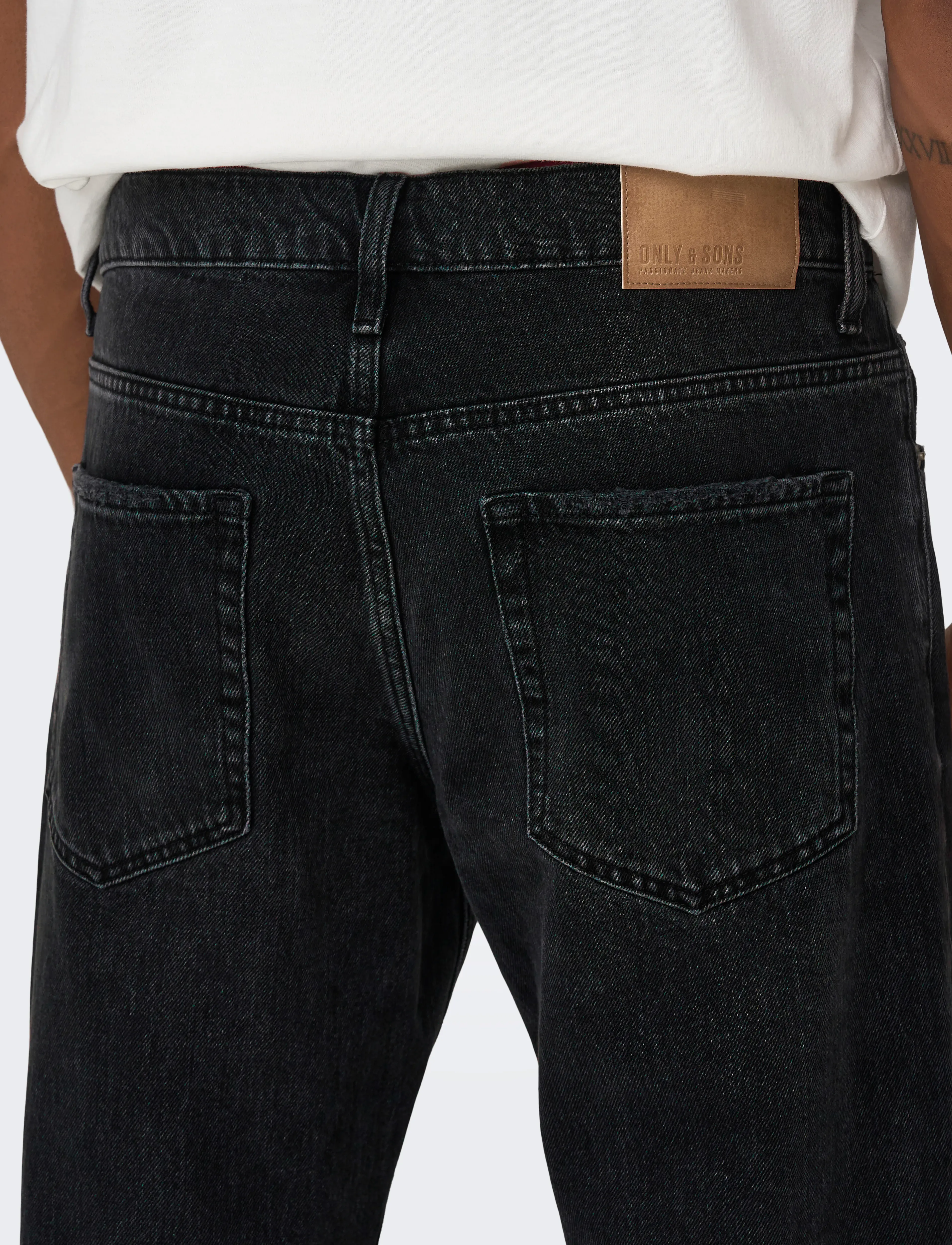 ONLY & SONS - ONSEDGE STRAIGHT BLACK 6985 TAI DNM NOOS - regular jeans - black denim - 5