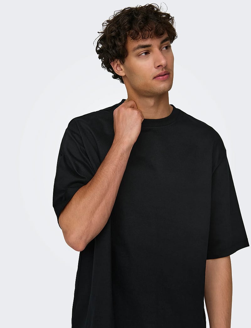 ONLY & SONS - ONSMILLENIUM OVZ SS TEE NOOS - kurzärmelig - black - 5