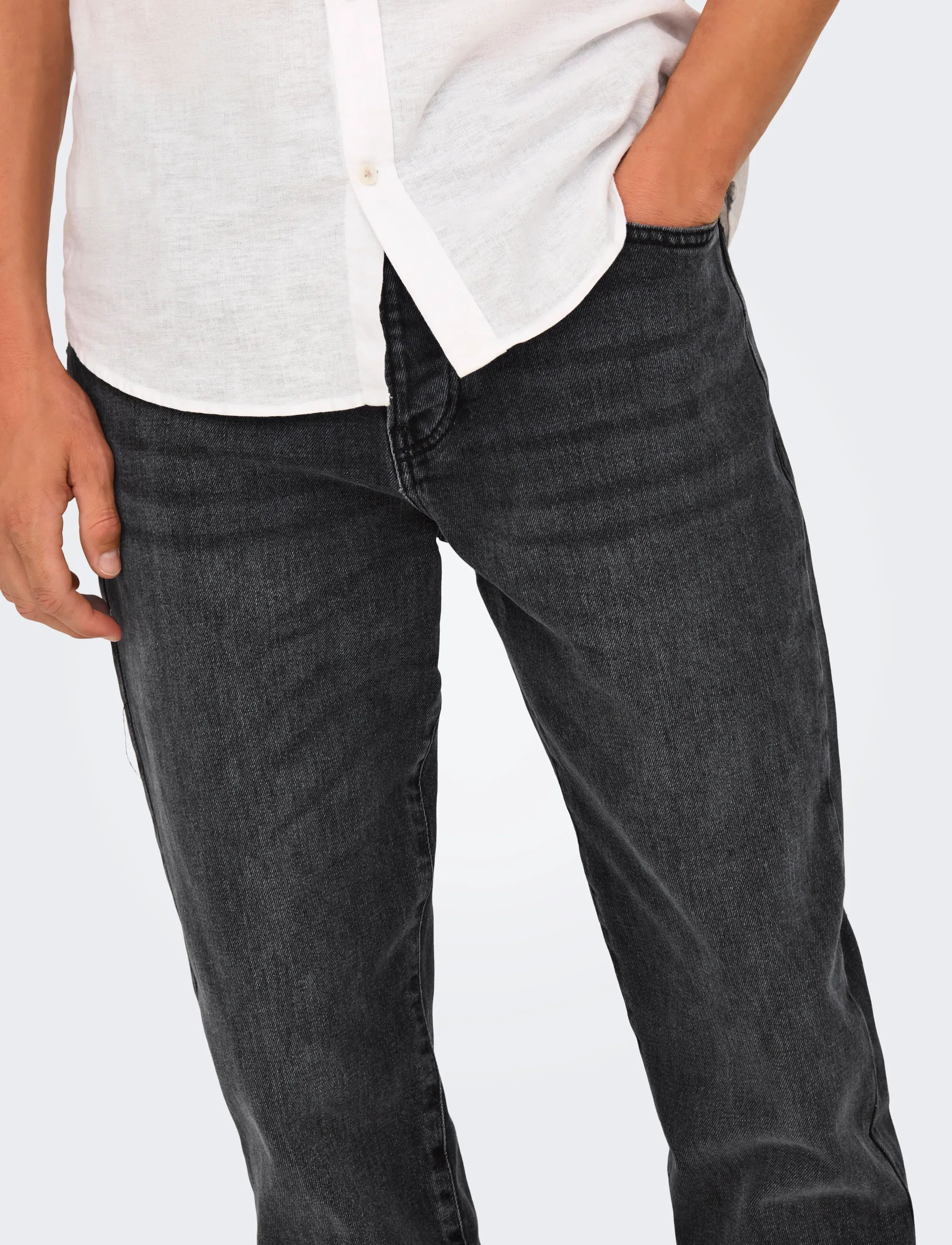 ONLY & SONS - ONSYOKE TAPERED WB 7850 DOT DNM NOOS - tapered jeans - black denim - 4