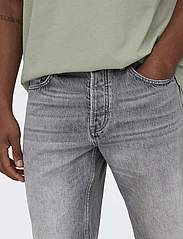 ONLY & SONS - ONSEDGE STRAIGHT MG 8202 TAI DNM NOOS - regular jeans - medium grey denim - 6