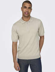 ONLY & SONS - ONSWYLER LIFE REG 14 SS ZIP POLO KNIT - mažiausios kainos - silver lining - 5