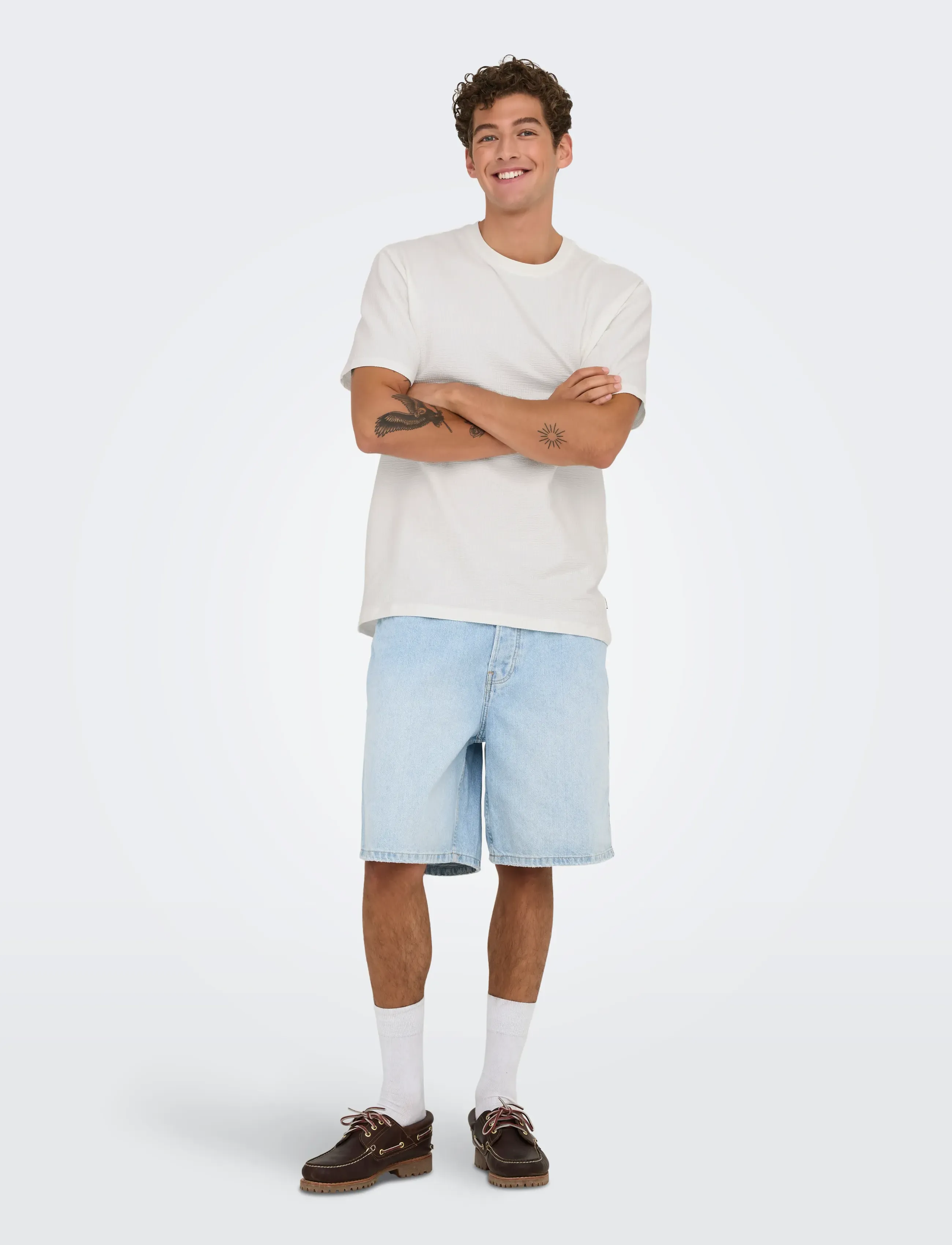 ONLY & SONS - ONSKIAN LIFE REG SEERSUCKER SS TEE NOOS - kurzärmelig - cloud dancer - 4