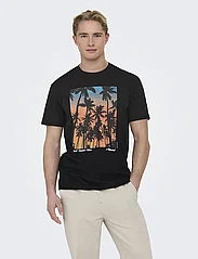 ONLY & SONS - ONSKOLTON REG BEACH PHOTOPRINT SS TEE - lowest prices - black - 2