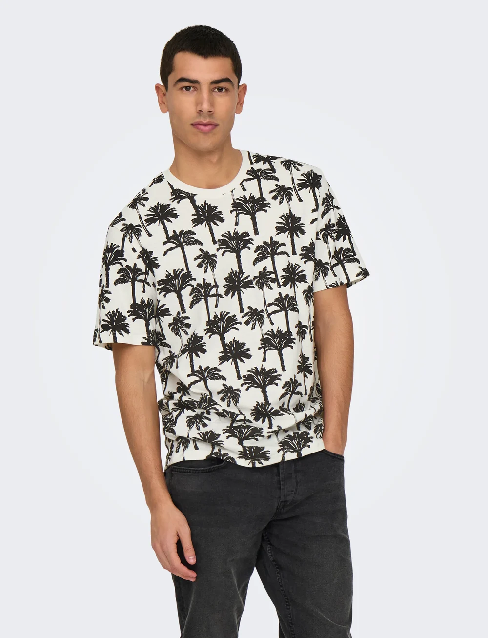 ONLY & SONS - ONSKYLEN REG LINEN PALM AOP SS TEE - kurzärmelig - cloud dancer - 0