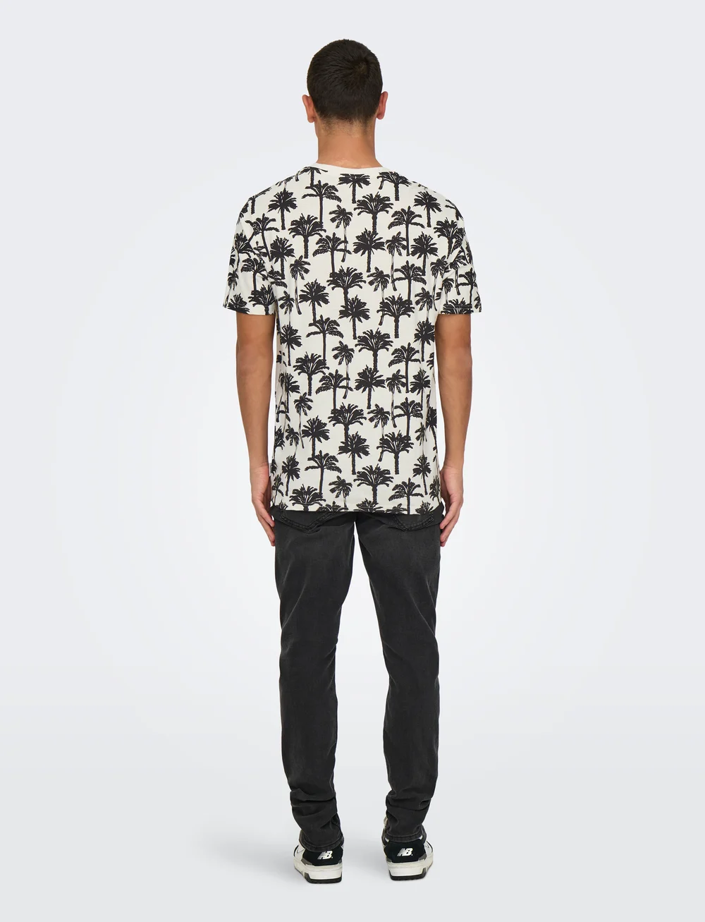 ONLY & SONS - ONSKYLEN REG LINEN PALM AOP SS TEE - kurzärmelig - cloud dancer - 3
