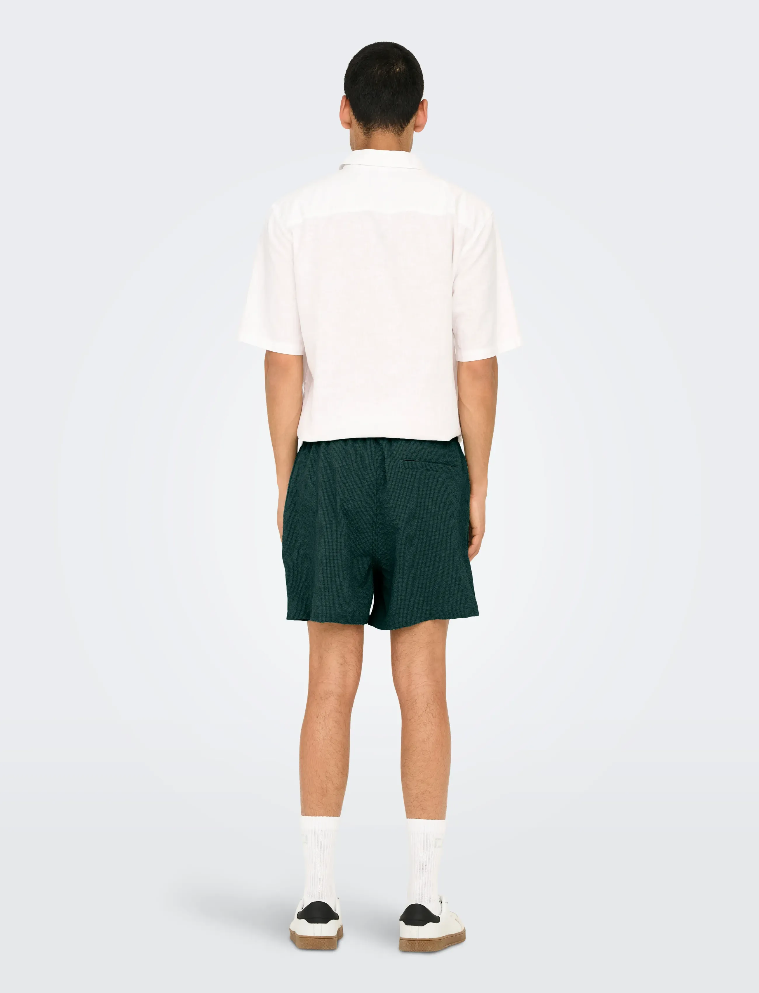 ONLY & SONS - ONSTED LIFE SOLID SEERSUCKER SWIM NOOS - swim shorts - darkest spruce - 3
