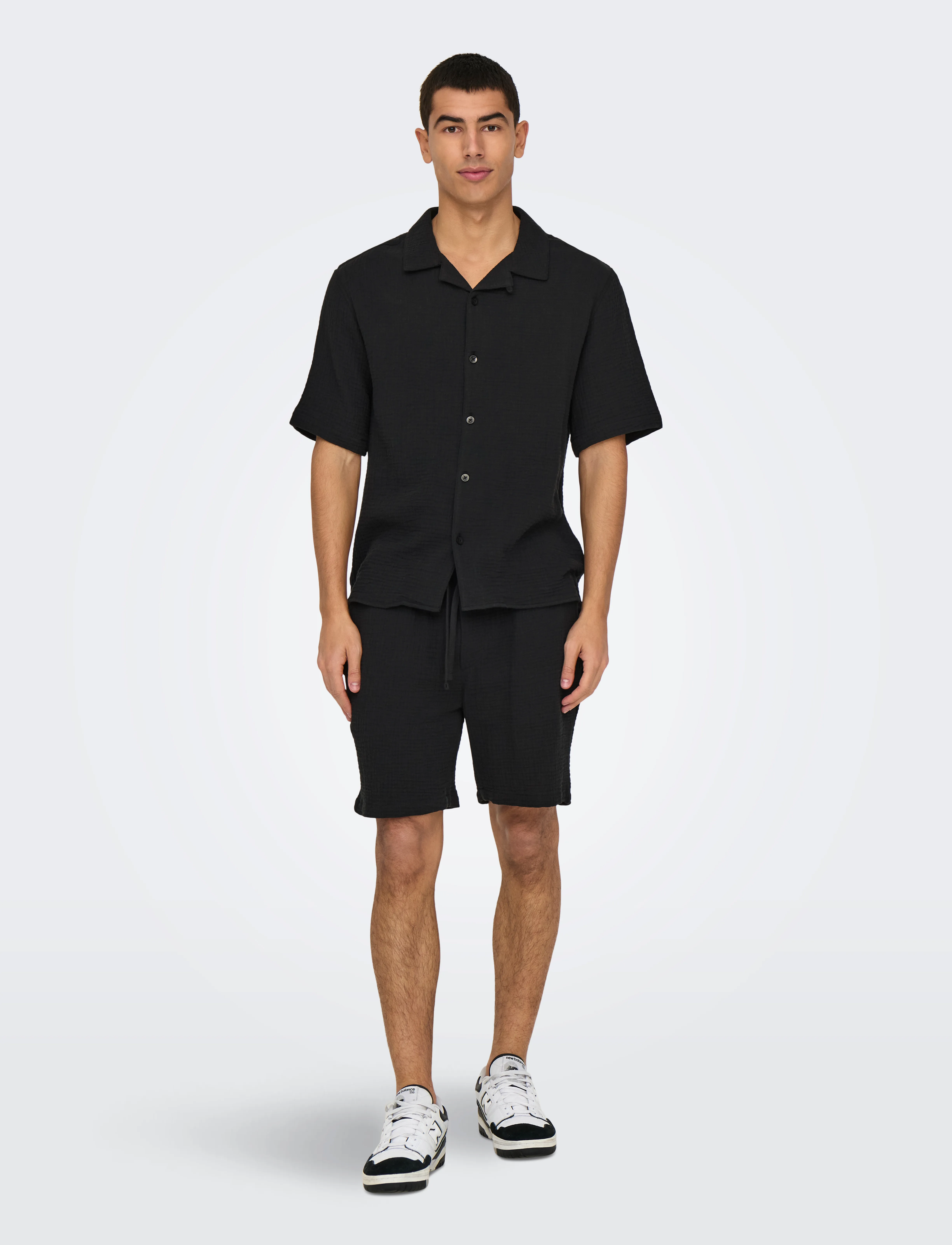 ONLY & SONS - ONSKYLE 0158 SS SHIRT - lühikeste varrukatega särgid - jet black - 4
