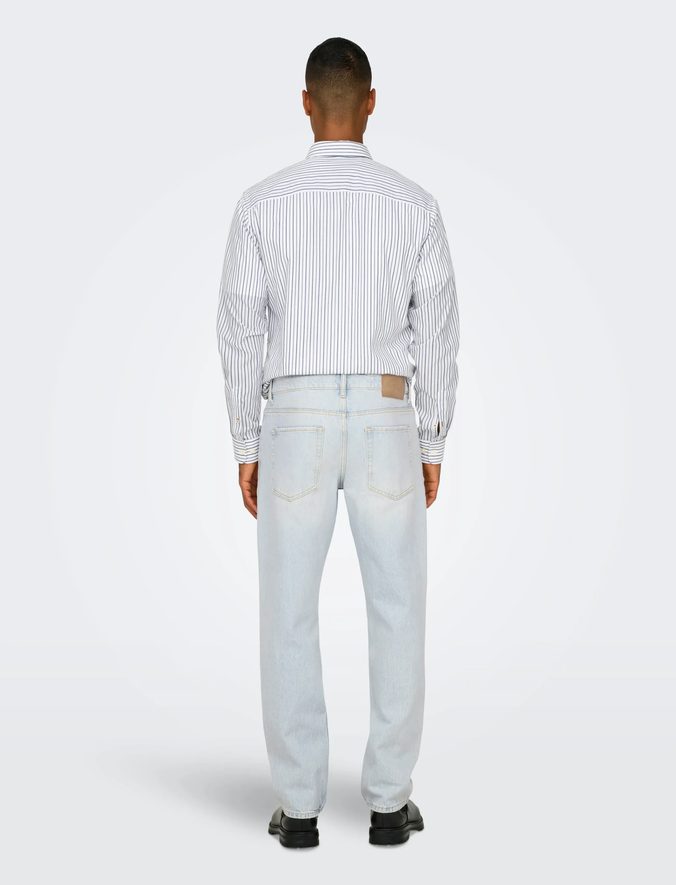 ONLY & SONS - ONSEDGE STRAIGHT LB 9393 DOT DNM NOOS - regular jeans - light blue bleached denim - 3