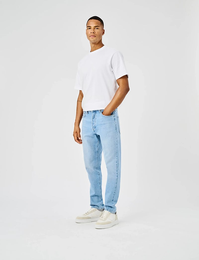 ONLY & SONS - ONSYOKE TAPERED LB 9684 DOT DNM NOOS - tapered jeans - light blue denim - 0