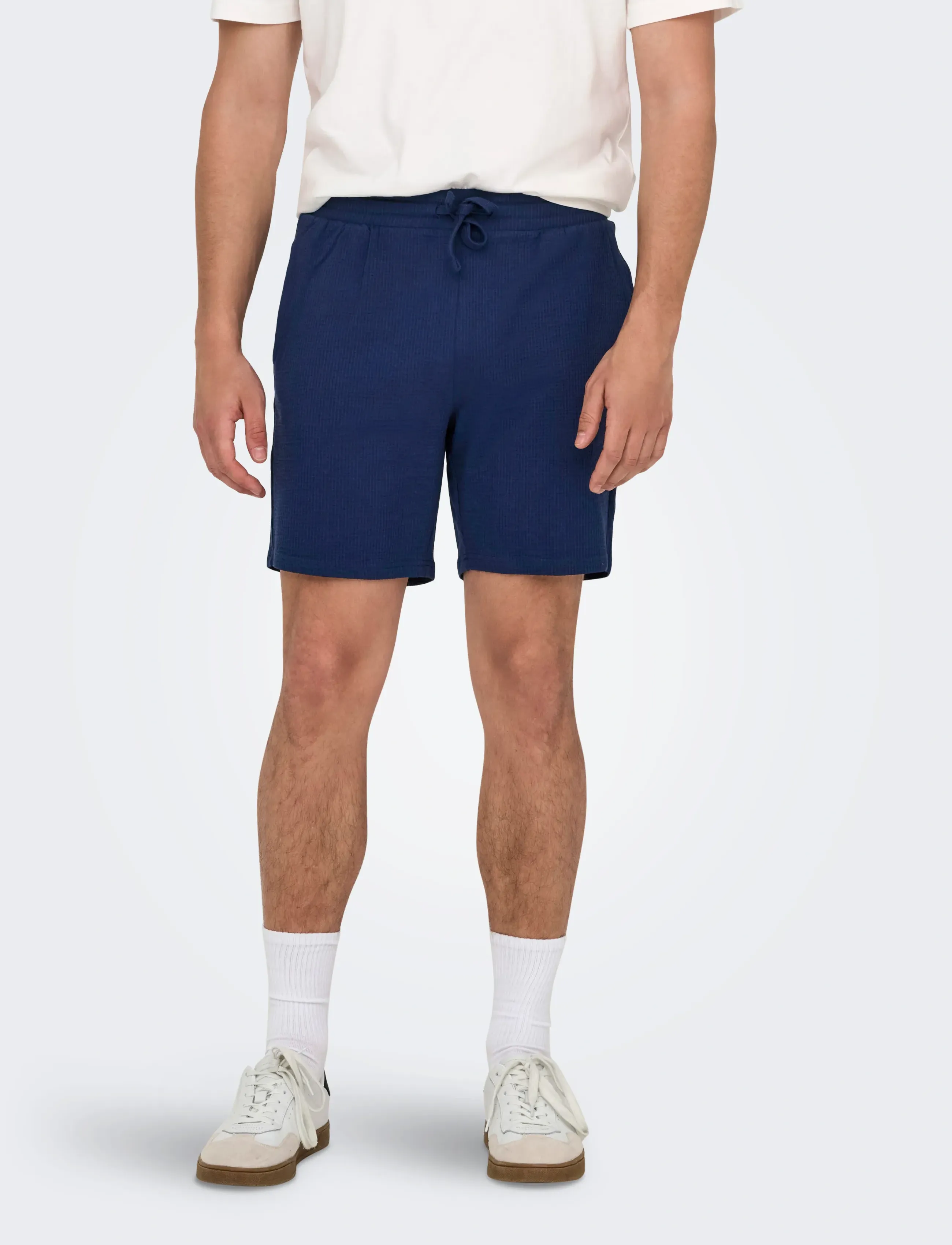 ONLY & SONS ONSKIAN LIFE REG SEERSUCKER SHORTS NOOS - Riided - NAVAL ACADEMY / navy
