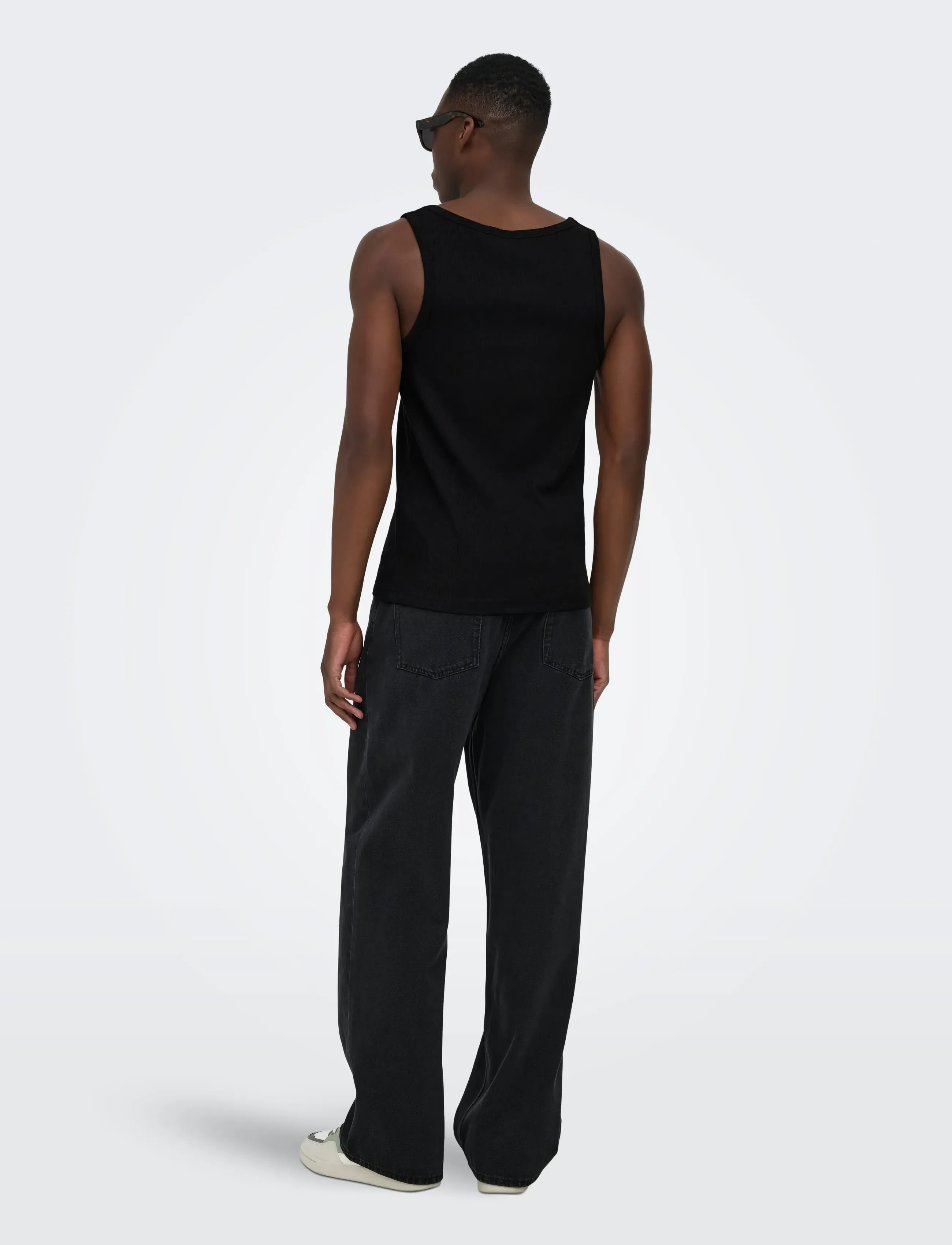 ONLY & SONS - ONSTANNER REG SL TANK TOP NOOS - tank top - black - 3