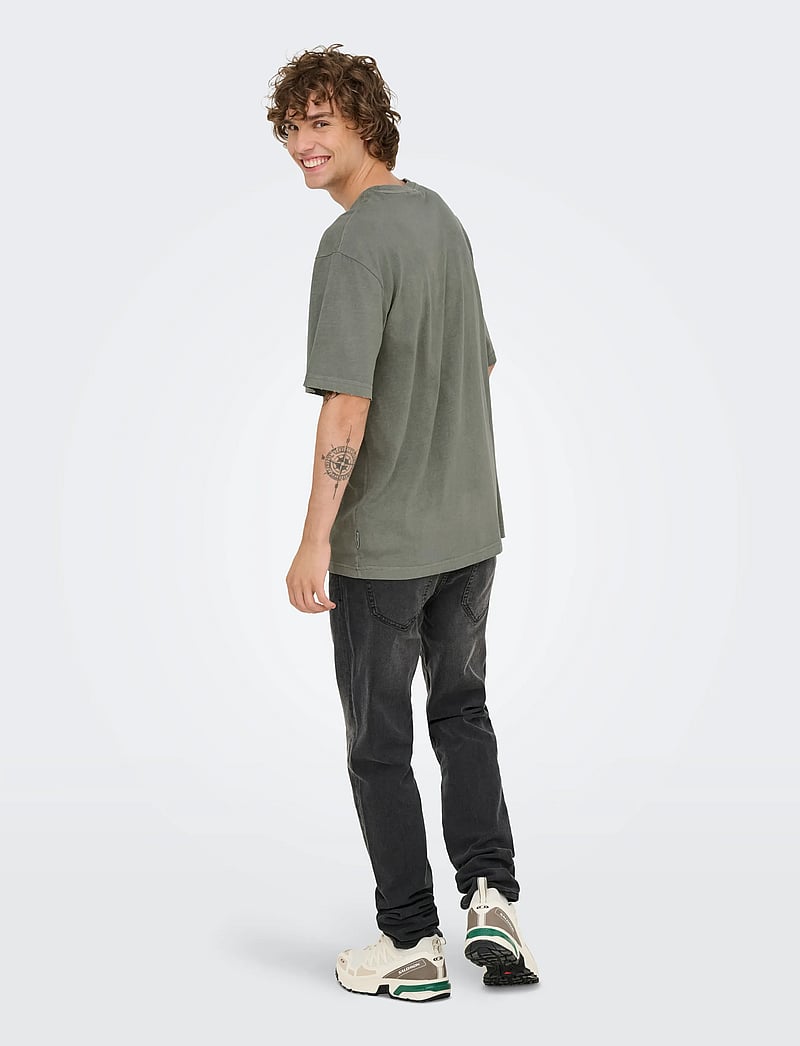 ONLY & SONS - ONSDISTRESS RLX SS TEE NOOS - short-sleeved t-shirts - castor gray - 3