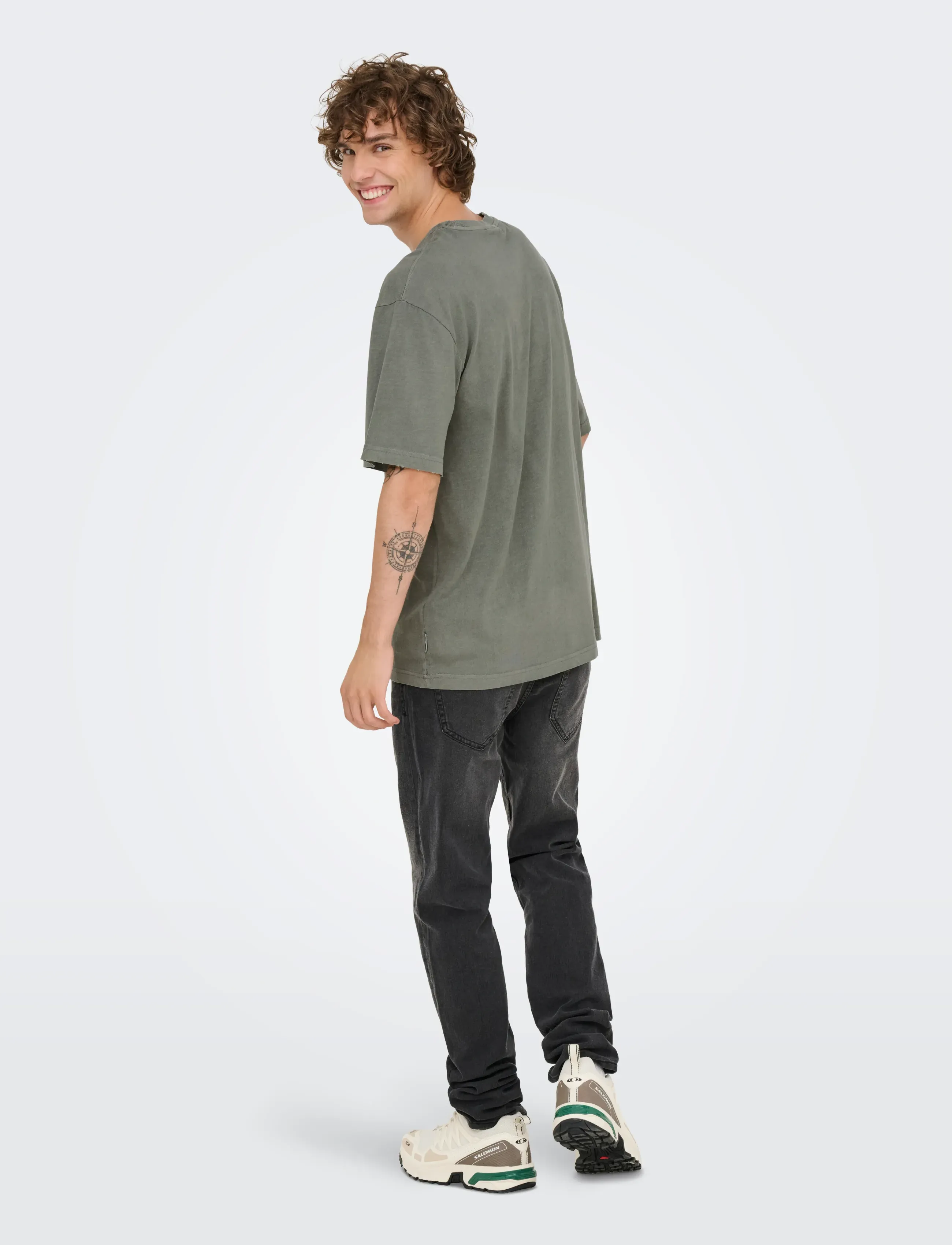 ONLY & SONS - ONSDISTRESS RLX SS TEE NOOS - die niedrigsten preise - castor gray - 3