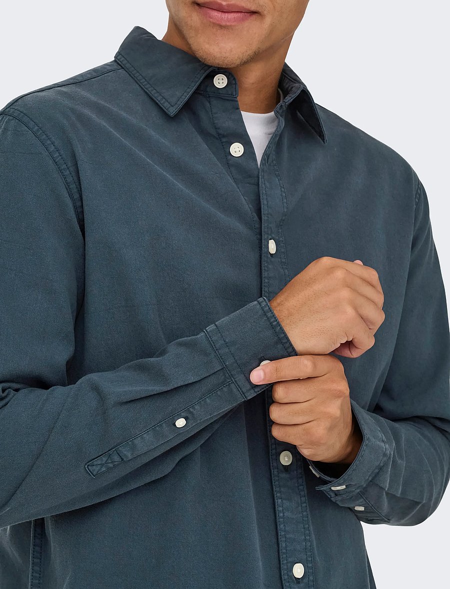 ONLY & SONS - ONSOTTO REG PEACH FINISH LS SHIRT - casual hemden - blue nights - 5