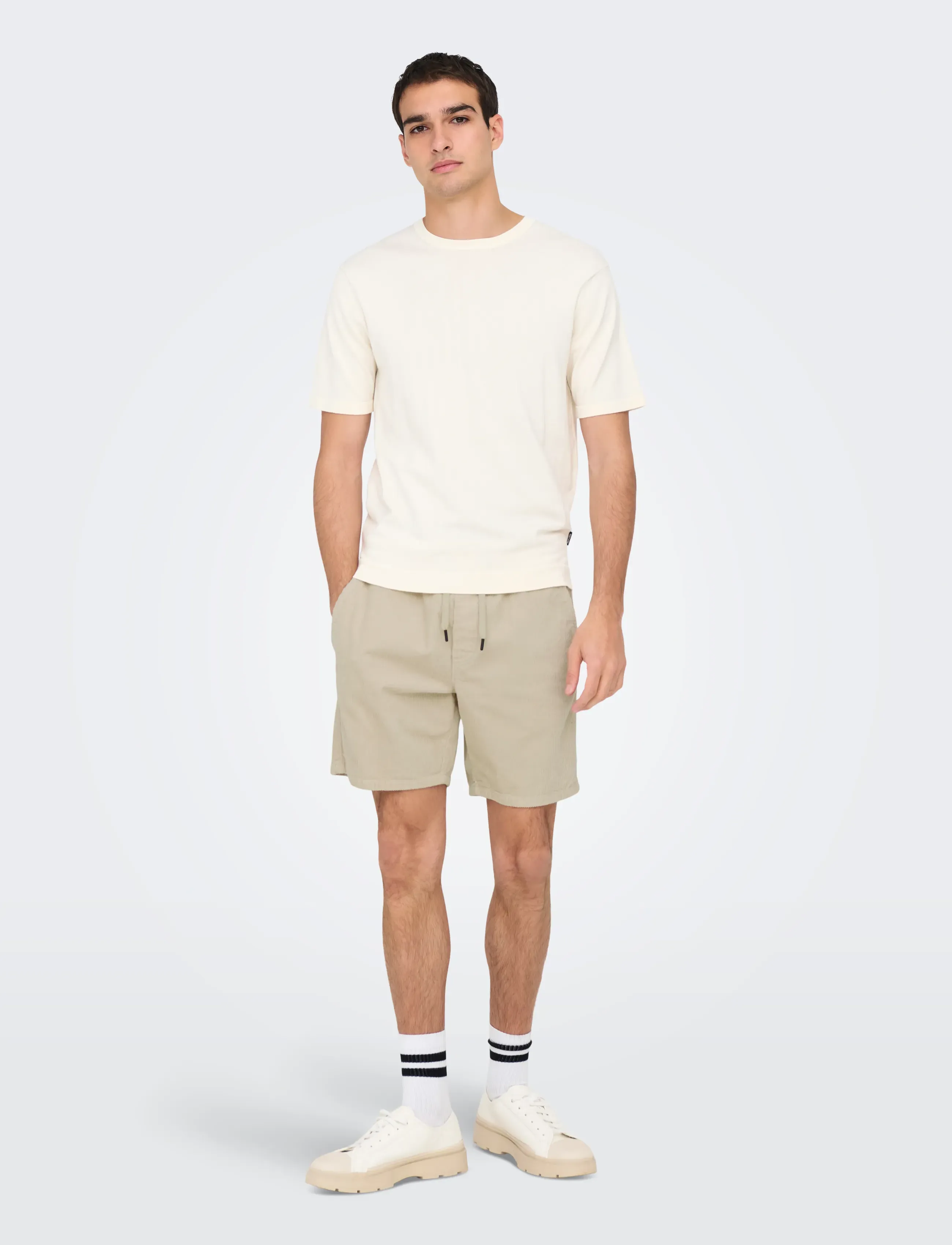 ONLY & SONS - ONSTEL CORDUROY 0185 SHORTS VD - casual shorts - silver lining - 4