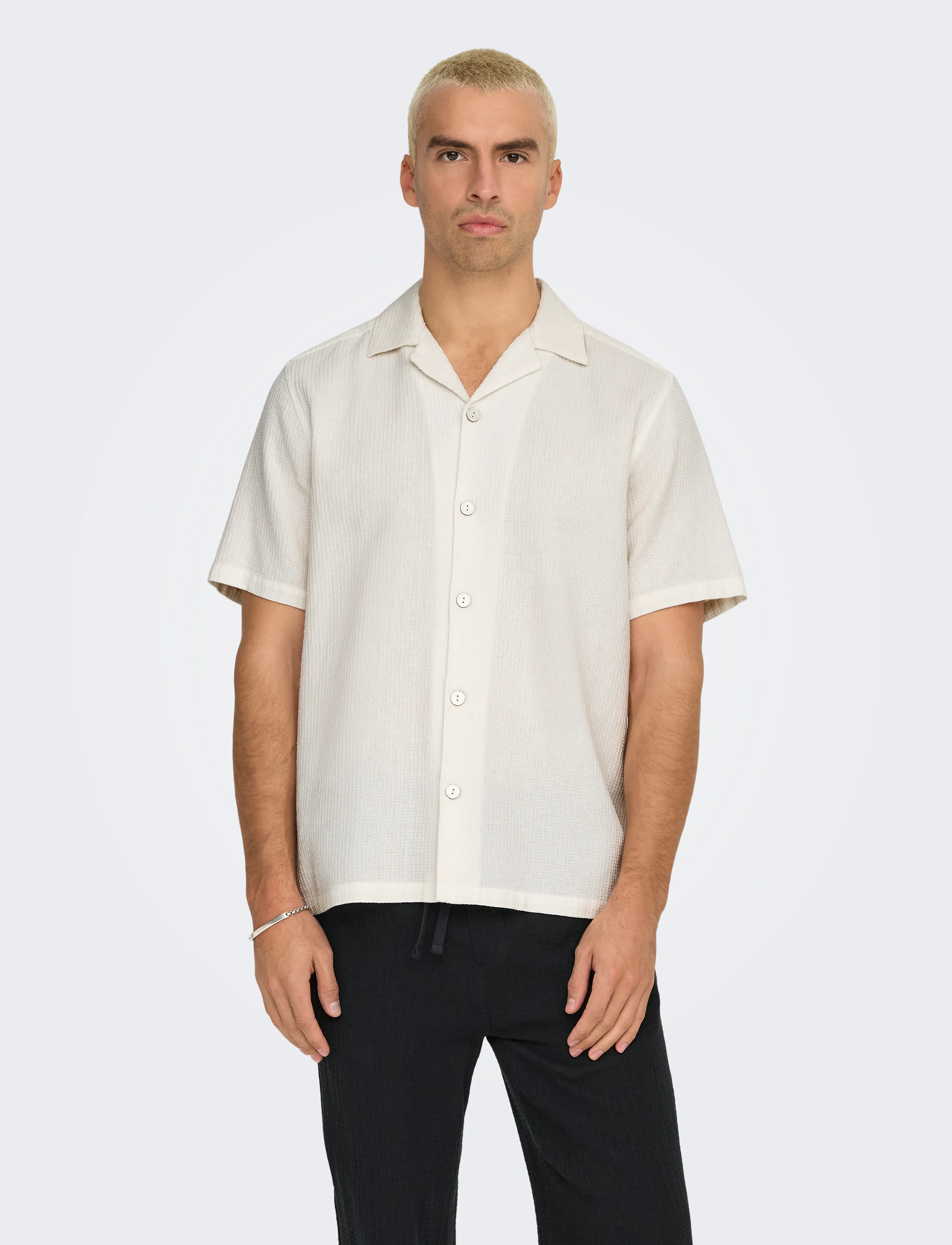 ONLY & SONS - ONSBERTIL WAFFLE SS RESORT SHIRT - chemises à manches courtes - cloud dancer - 4