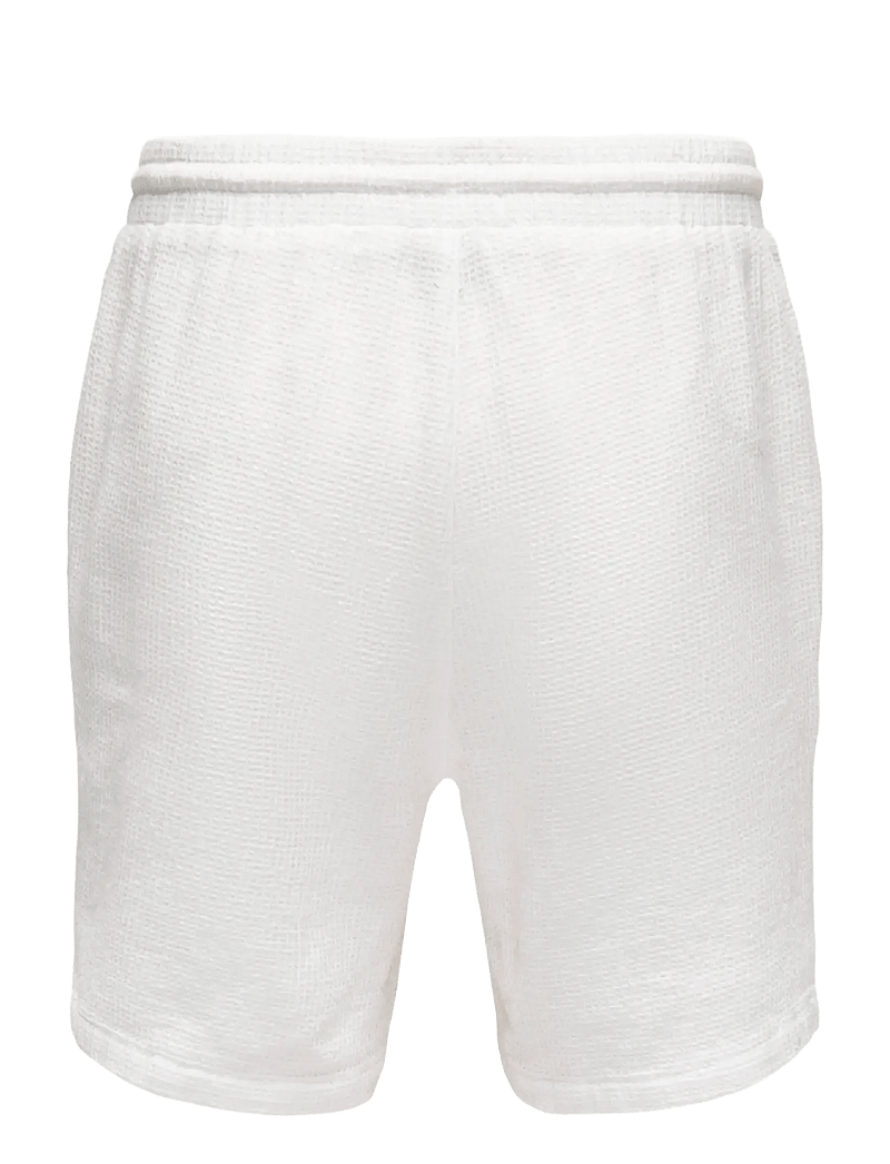 ONLY & SONS - ONSBERTIL WAFFLE SHORTS - casual shorts - bright white - 1