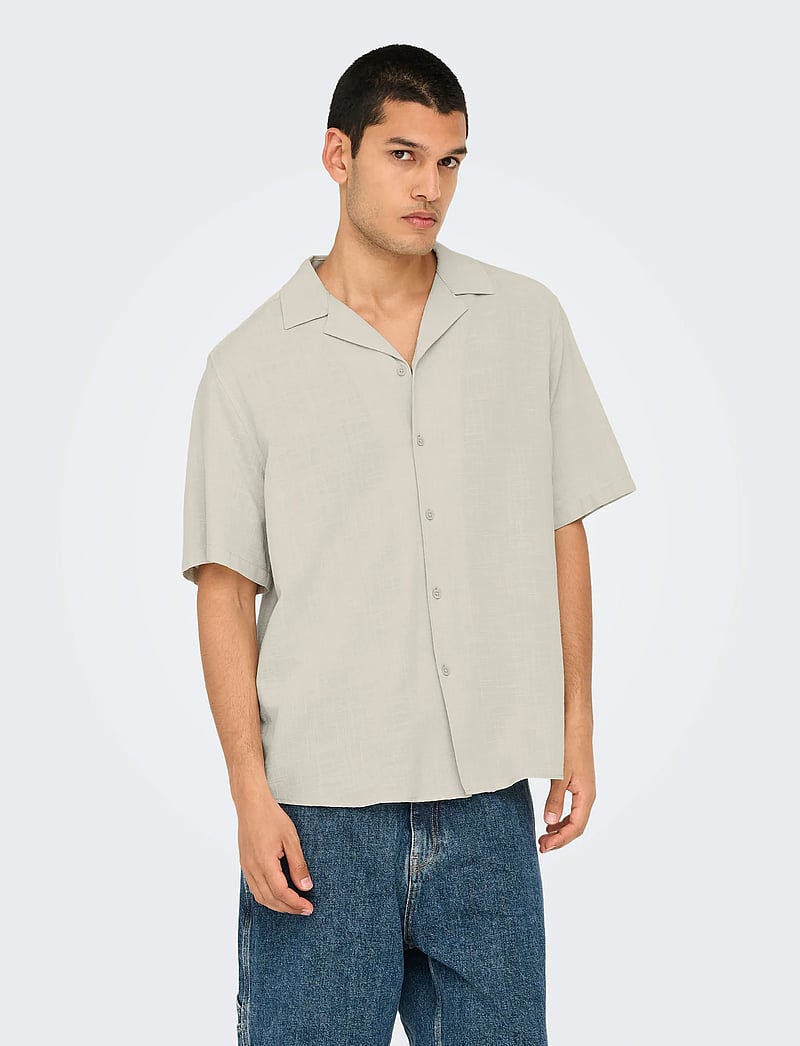 ONLY & SONS - ONSJANNICK STRUCTURE SS RESORT SHIRT - overhemden met korte mouw - silver lining - 0