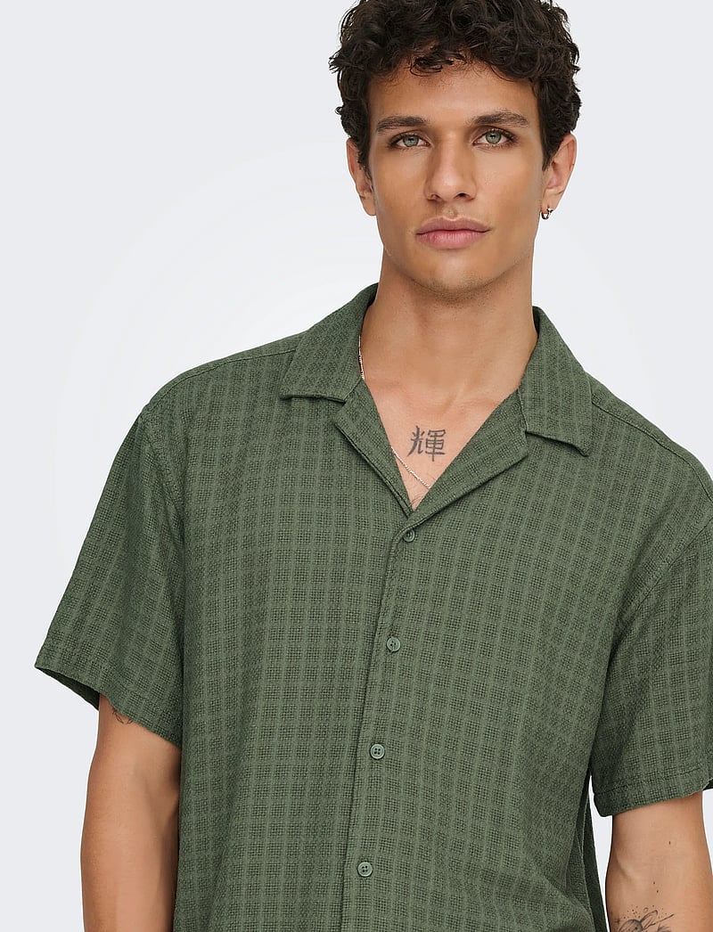 ONLY & SONS - ONSLATHAM REG RESORT STRUC 0257 NOOS - linneskjortor - dusty olive - 4