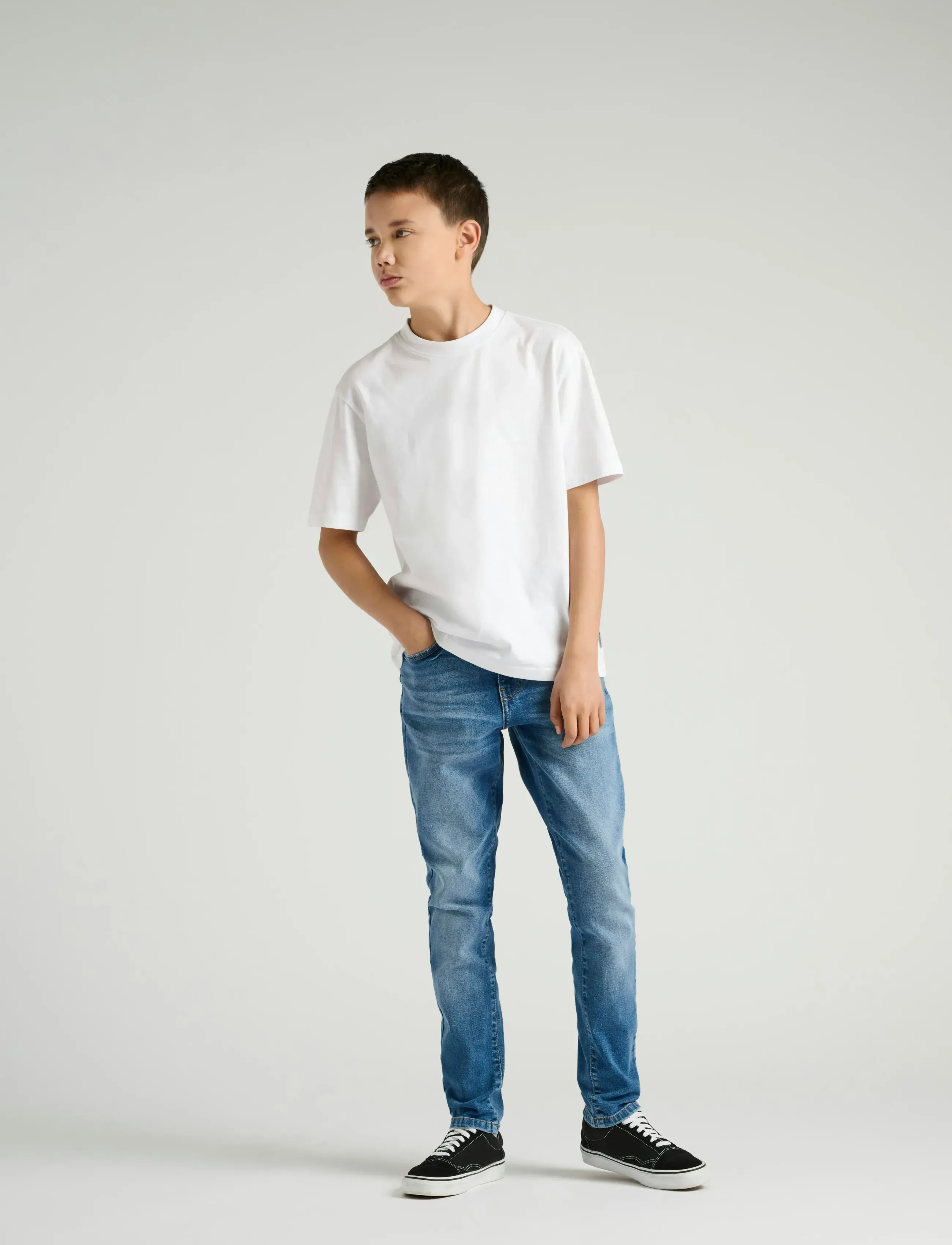 ONLY & SONS - OSJYOKE TAPERED JAX MB 2844 TAI DNM NOOS - tapered jeans - medium blue denim - 4