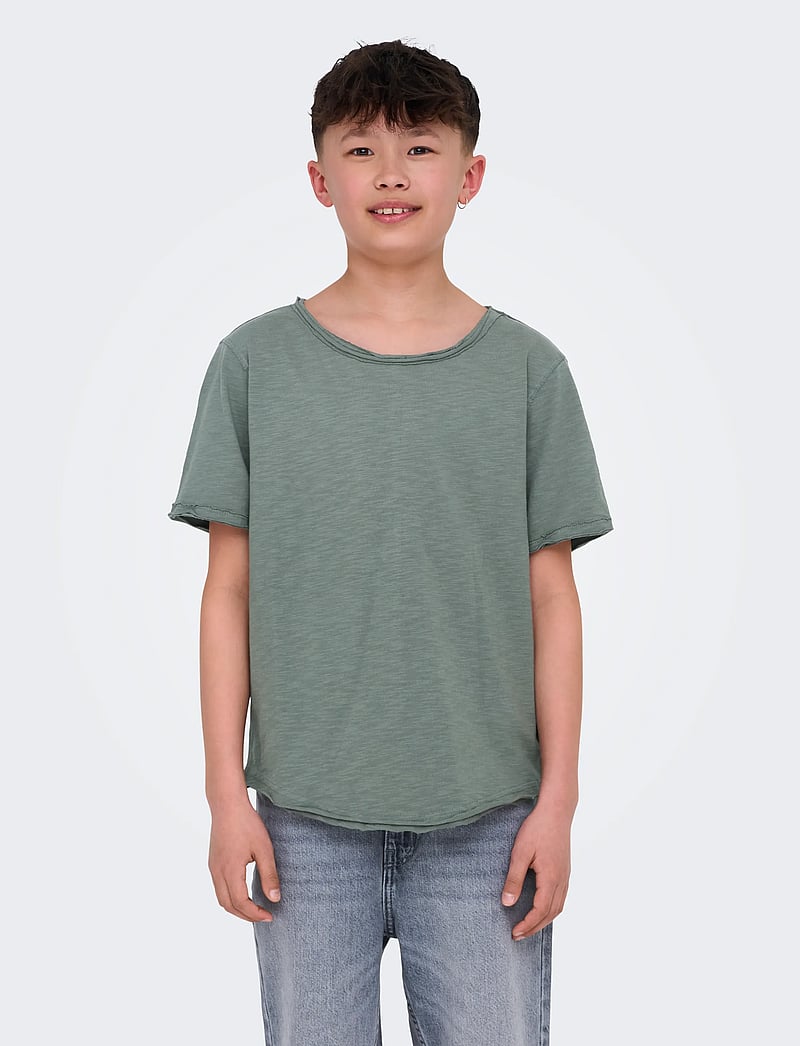 ONLY & SONS - OSJBENNE LONGY SS TEE JRS NOOS - kortærmede t-shirts - castor gray - 0