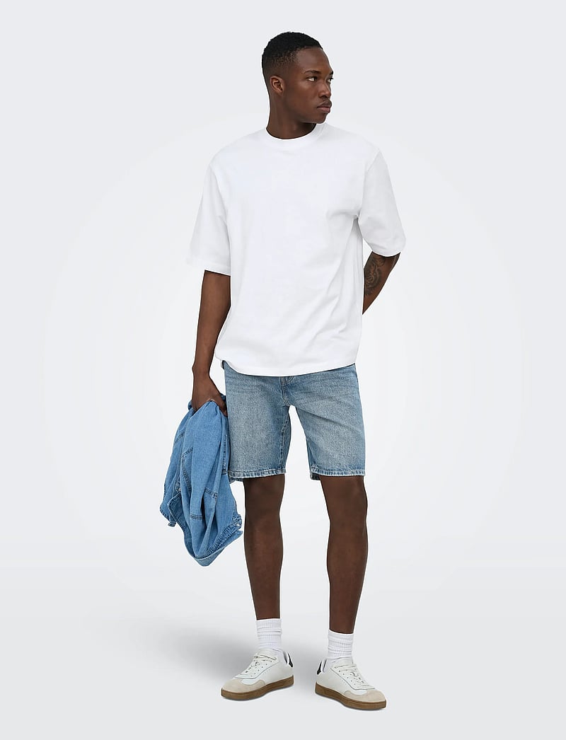 ONLY & SONS - ONSEDGE MB GREEN 3227 TAI DNM SHORTS - short en jean - medium blue denim - 4