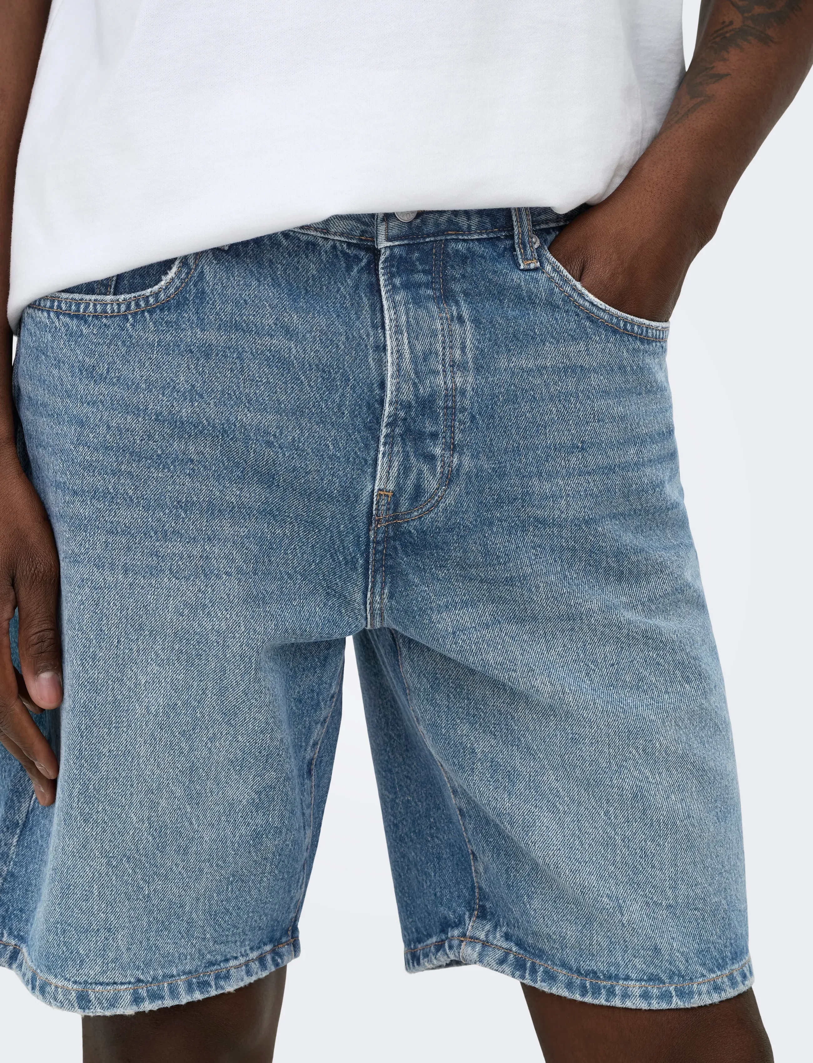 ONLY & SONS ONSEDGE MB GREEN 3227 TAI DNM SHORTS - Tänavastiil - MEDIUM BLUE DENIM / blue
